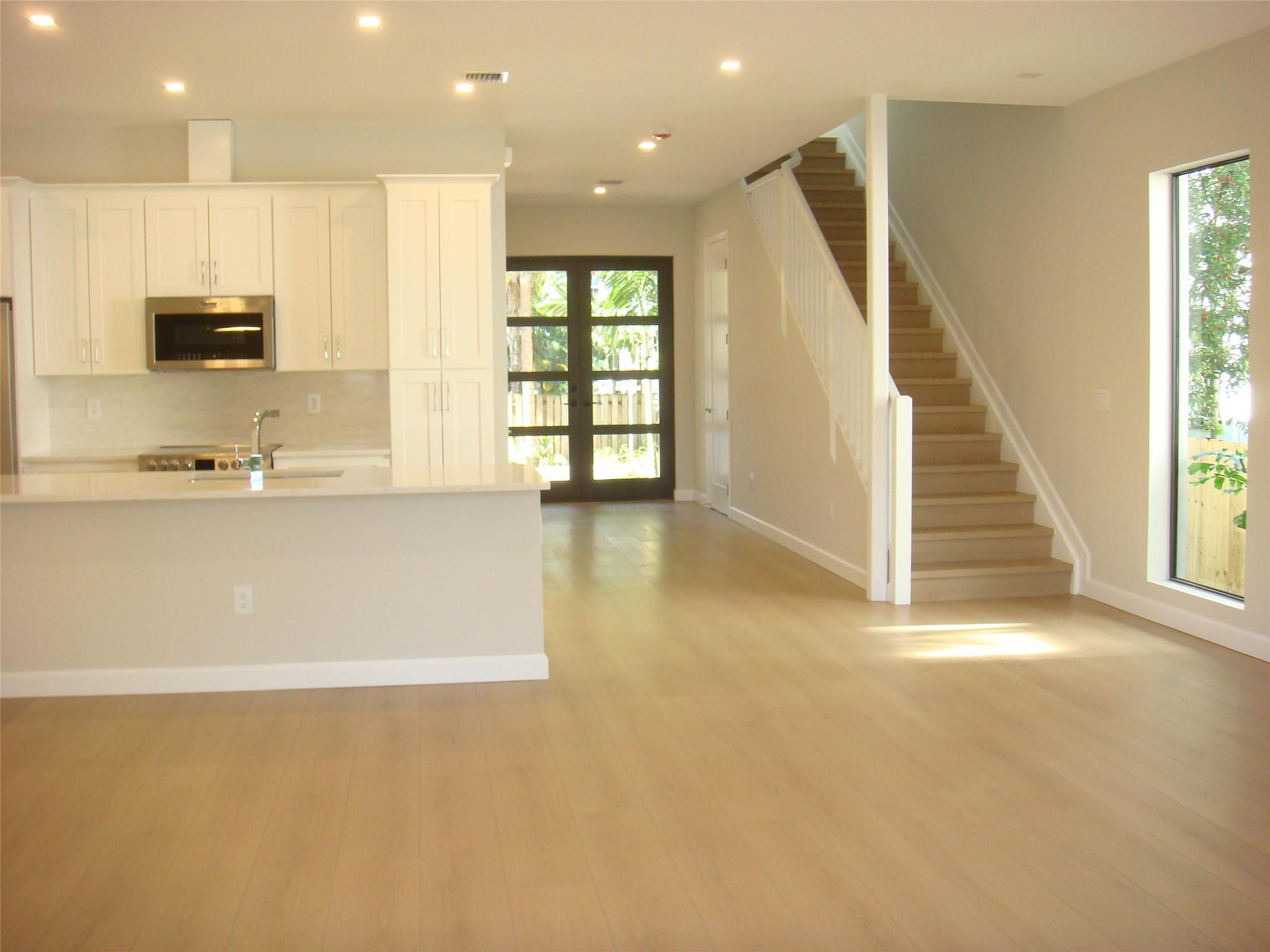 706 SW 9 Te B, Fort Lauderdale, FL 33315, Fort Lauderdale - Photo 4