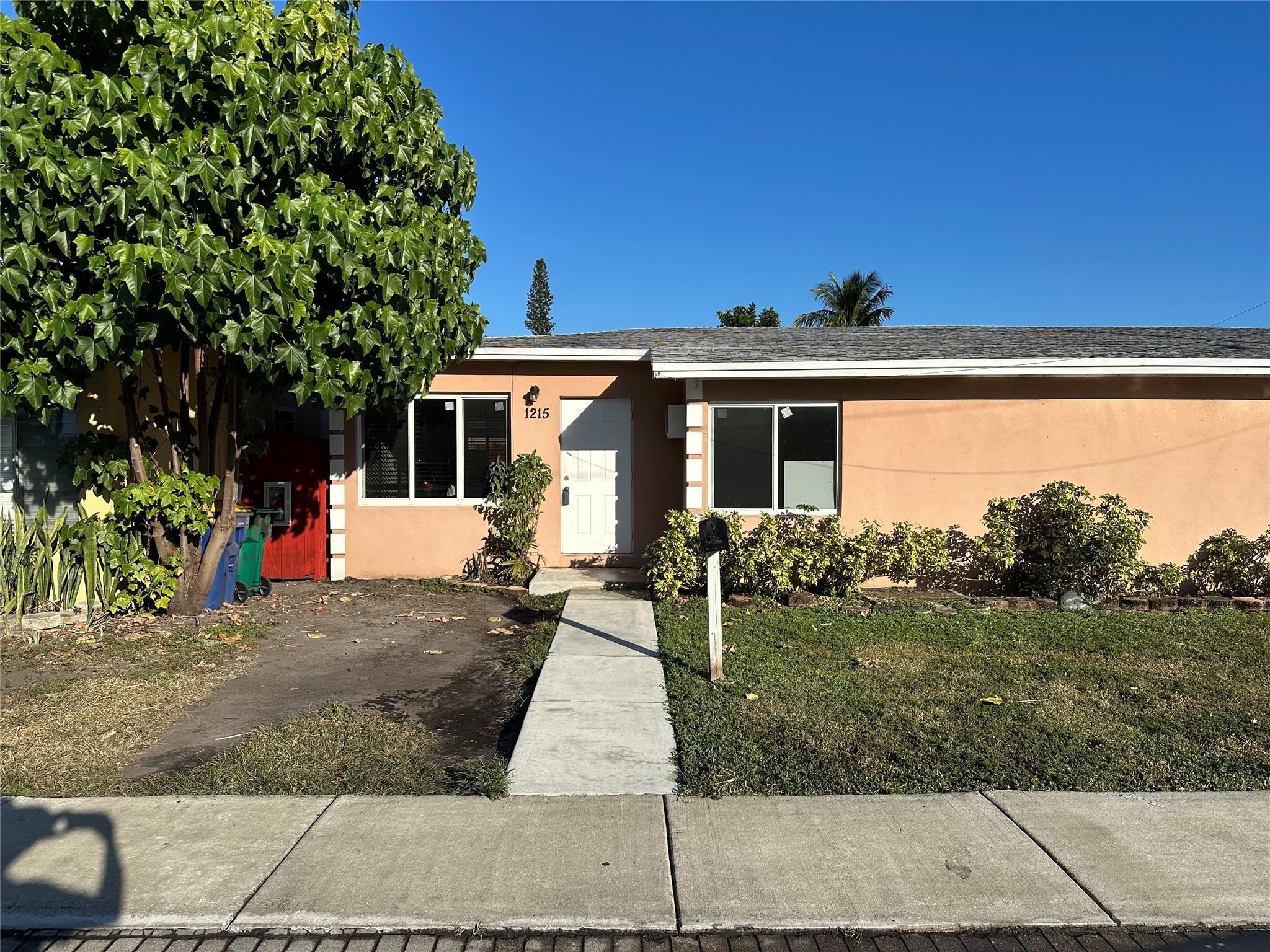 1213-1217 SW 3rd Avenue 1215, Dania Beach, FL 33004, Dania Beach - Photo 2