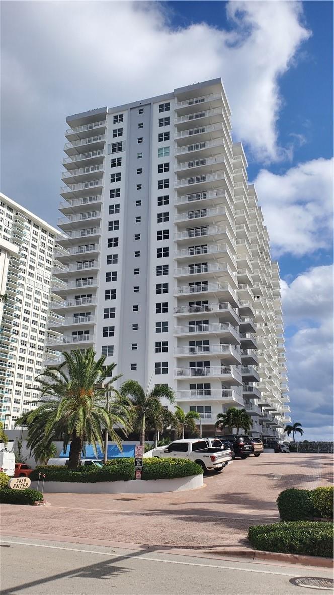 3850 Galt Ocean Drive 1008, Fort Lauderdale, FL 33308, Fort Lauderdale - Photo 2