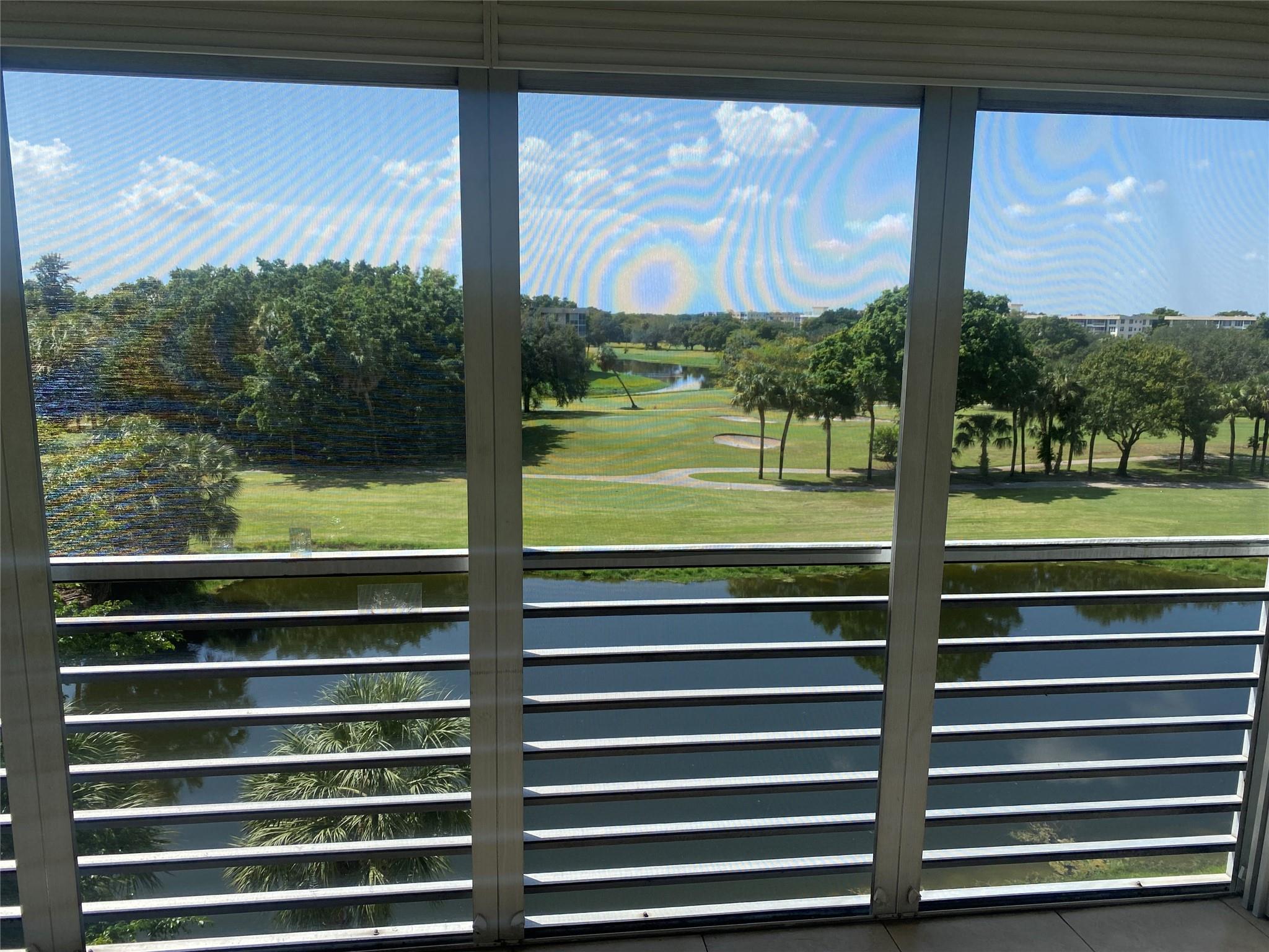 3510 Oaks Way 504, Pompano Beach, FL 33069, Pompano Beach - Photo 3