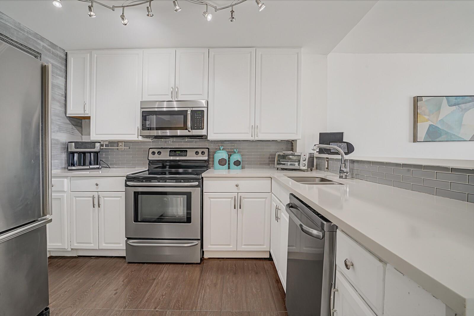 1609 N Riverside Drive 304, Pompano Beach, FL 33062, Pompano Beach - Photo 4