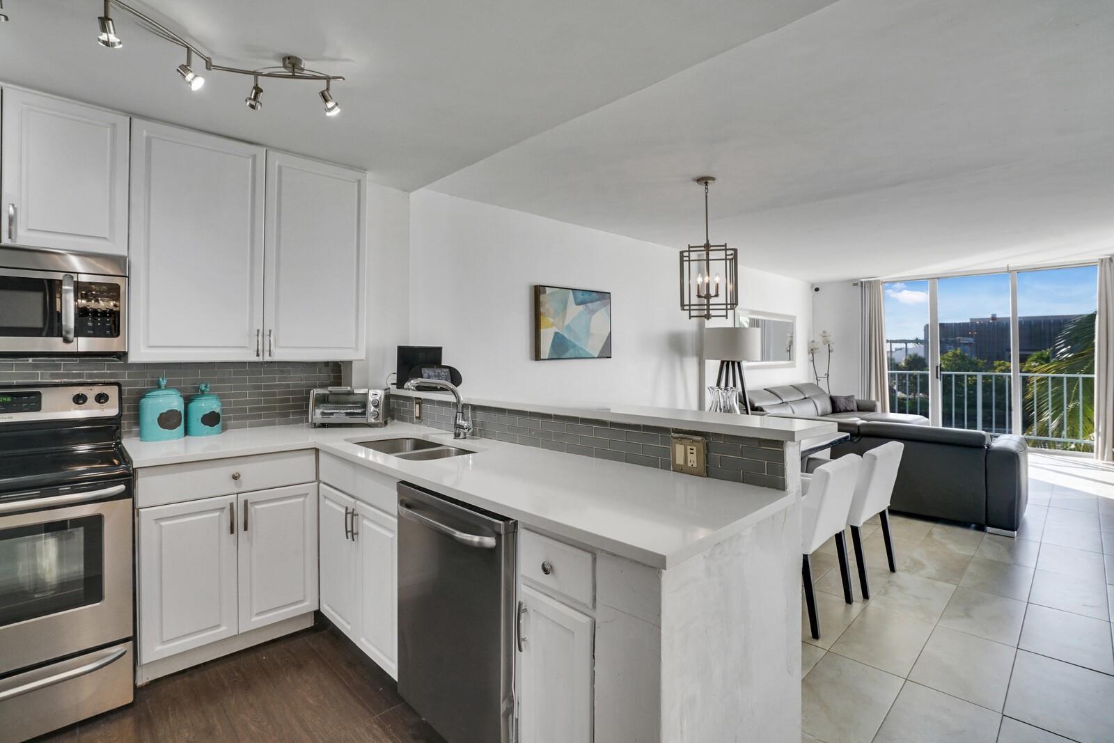 1609 N Riverside Drive 304, Pompano Beach, FL 33062, Pompano Beach - Photo 5