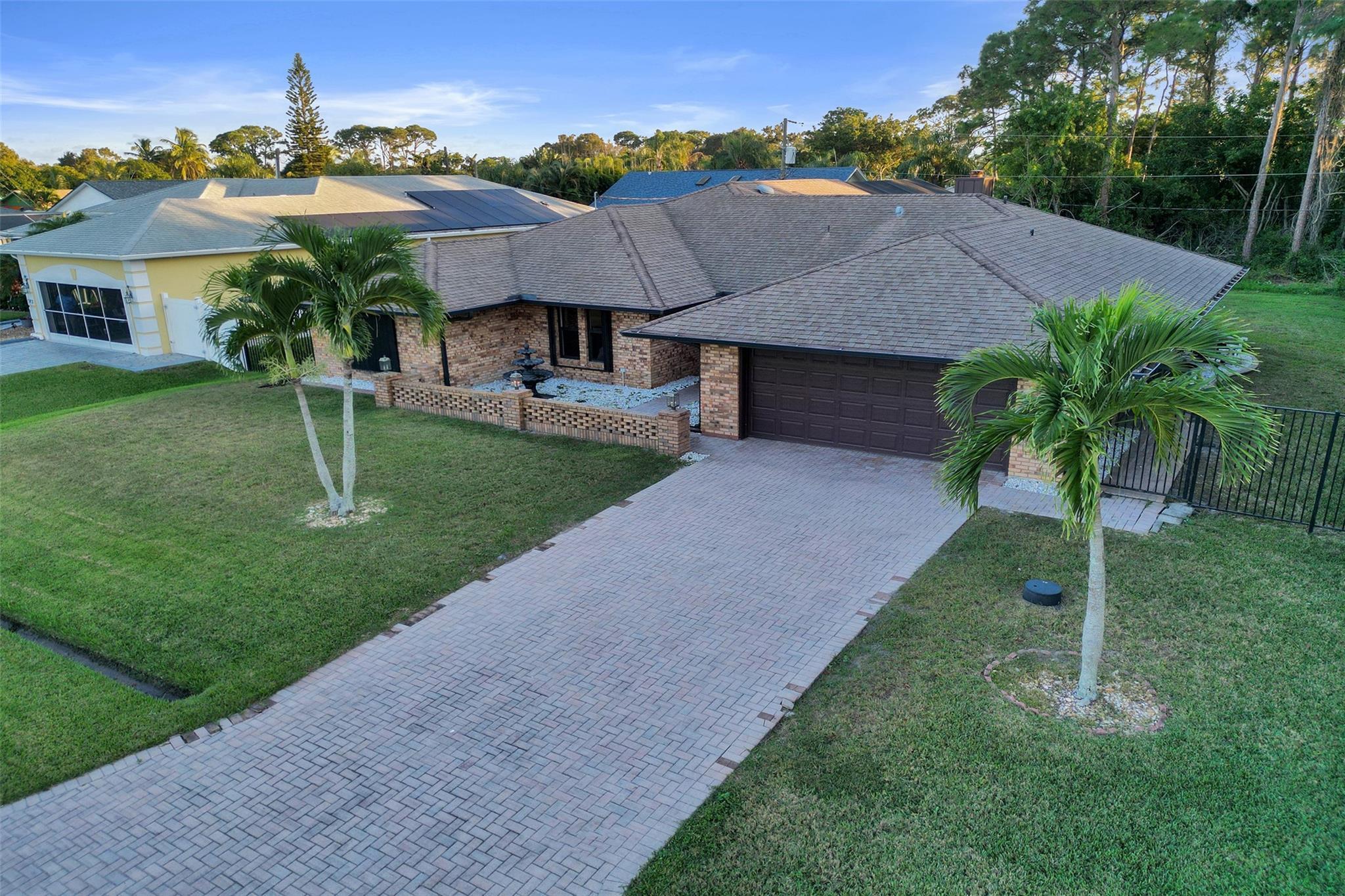 766 SE Cavern Avenue, Port St. Lucie, FL 34983, Port St. Lucie - Photo 2