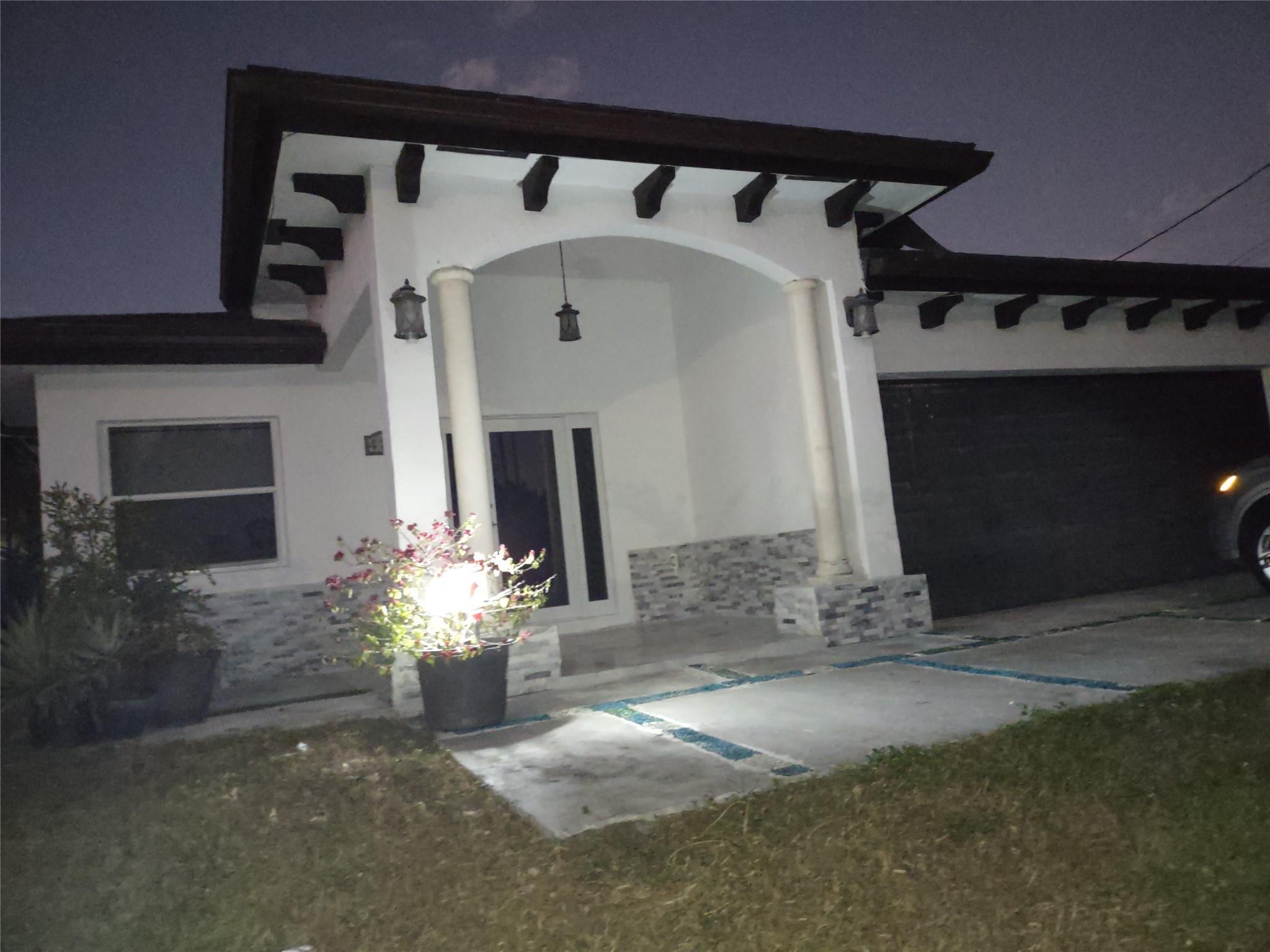 4819 SW 21st Street, West Park, FL 33023, West Park - Photo 2