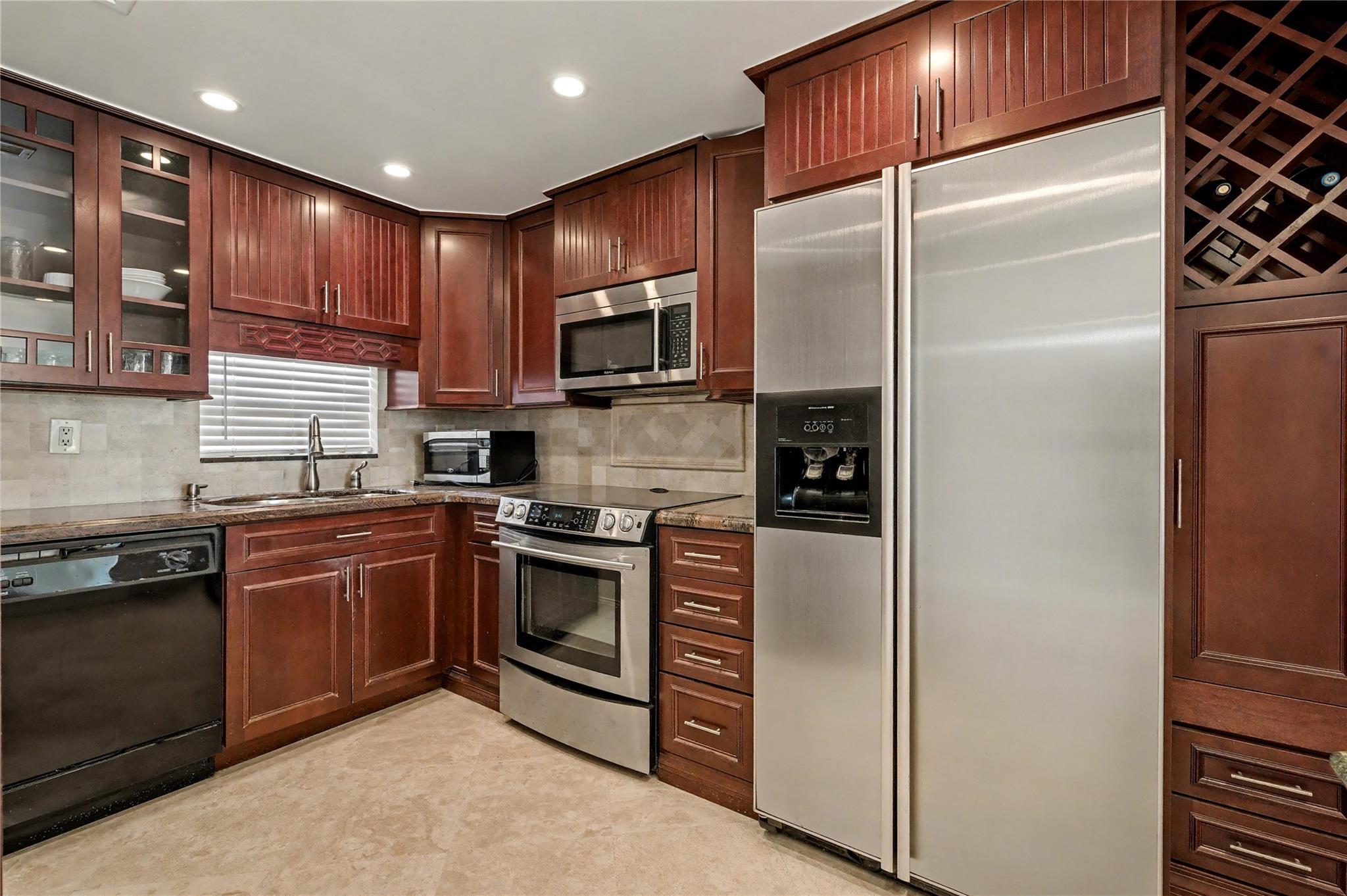 9320 S Hollybrook Lake Drive 103, Pembroke Pines, FL 33025, Pembroke Pines
