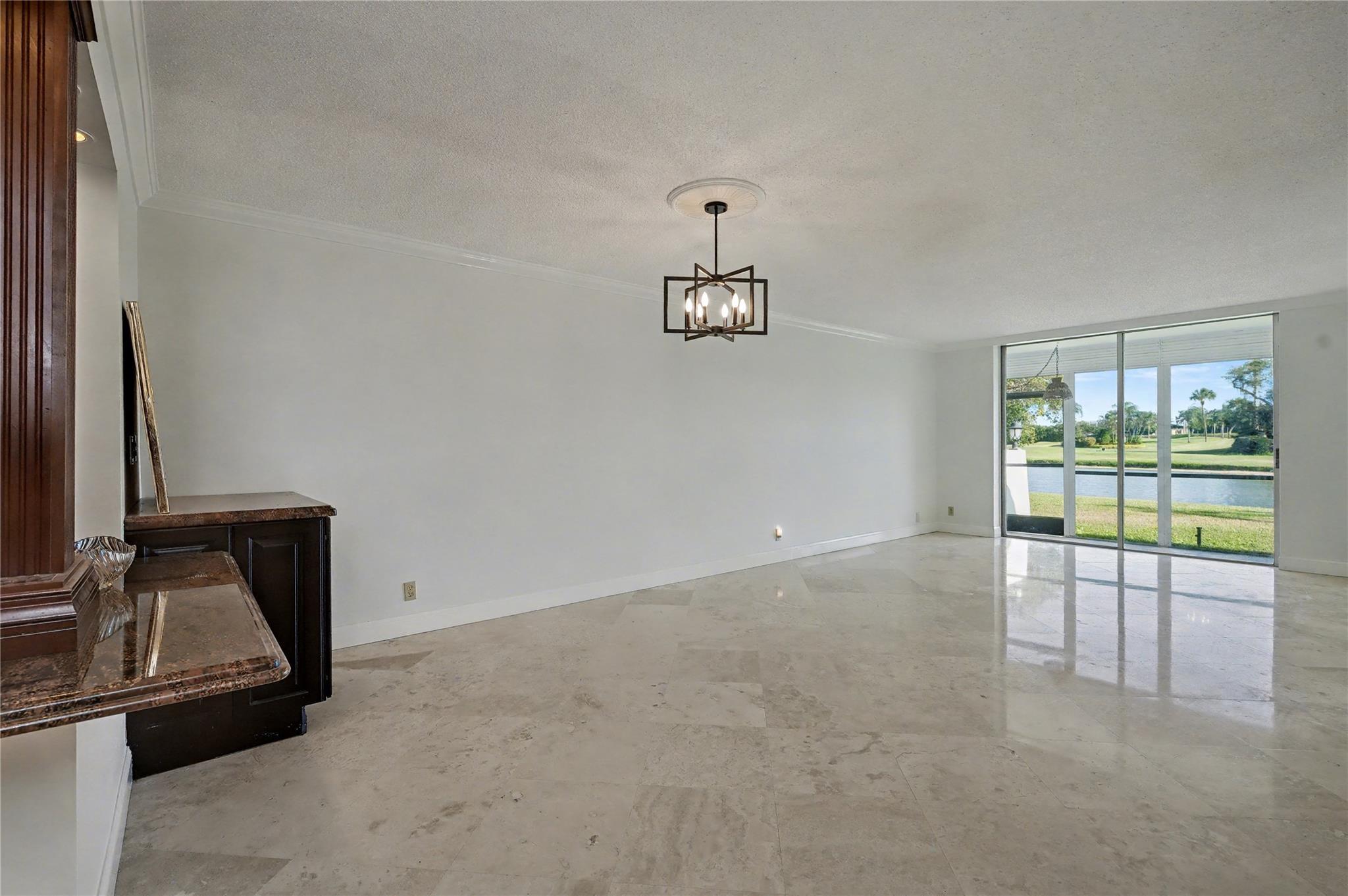 9320 S Hollybrook Lake Drive 103, Pembroke Pines, FL 33025, Pembroke Pines - Photo 5