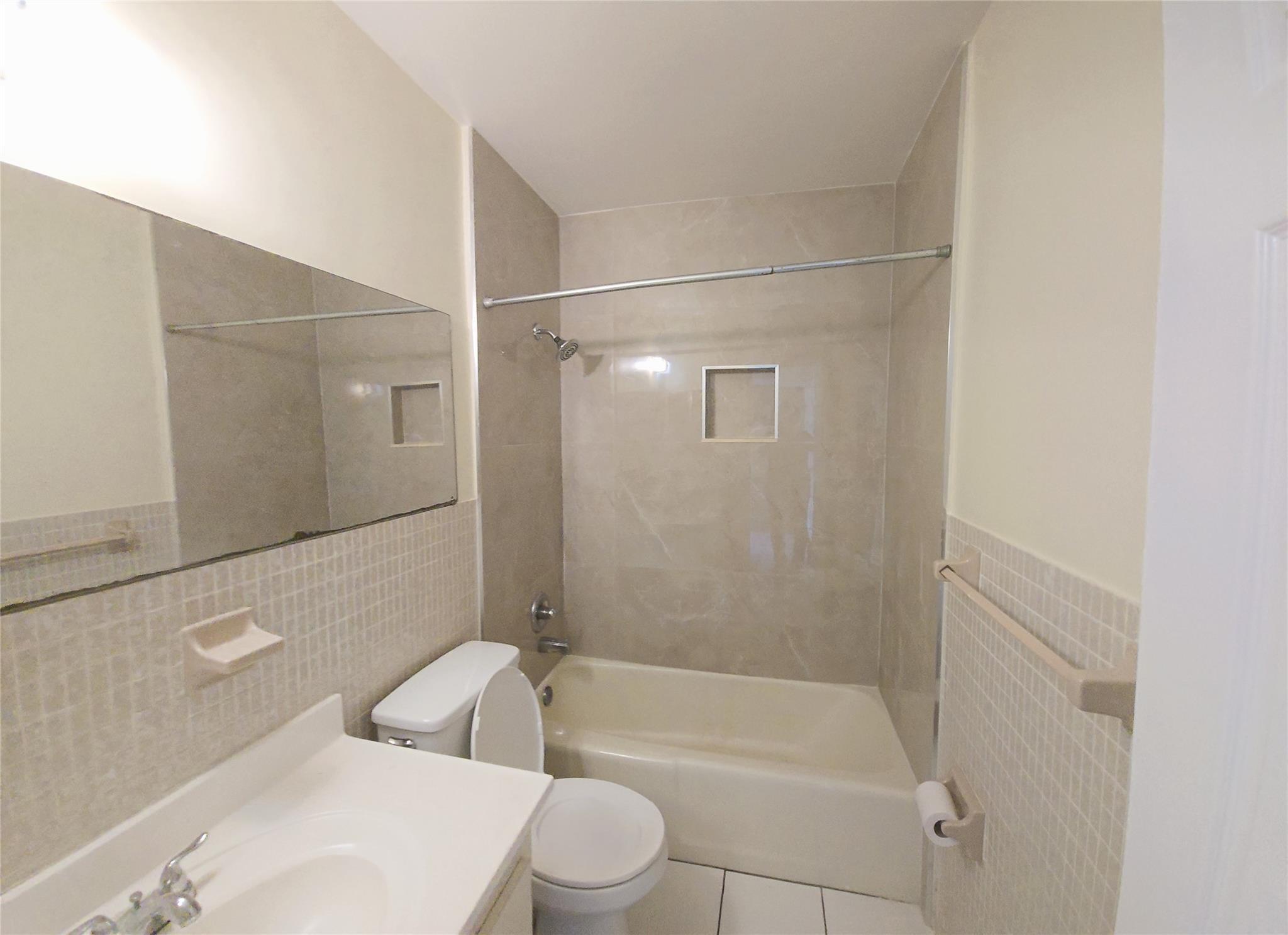 3980 NW 30th Terrace, Lauderdale Lakes, FL 33309, Lauderdale Lakes - Photo 4
