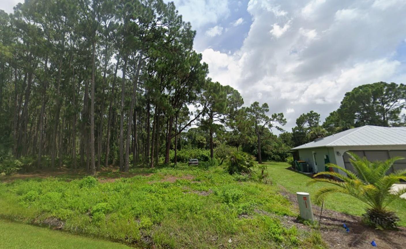 12203 Chamberlain Boulevard, FL 33953, null - Photo 4