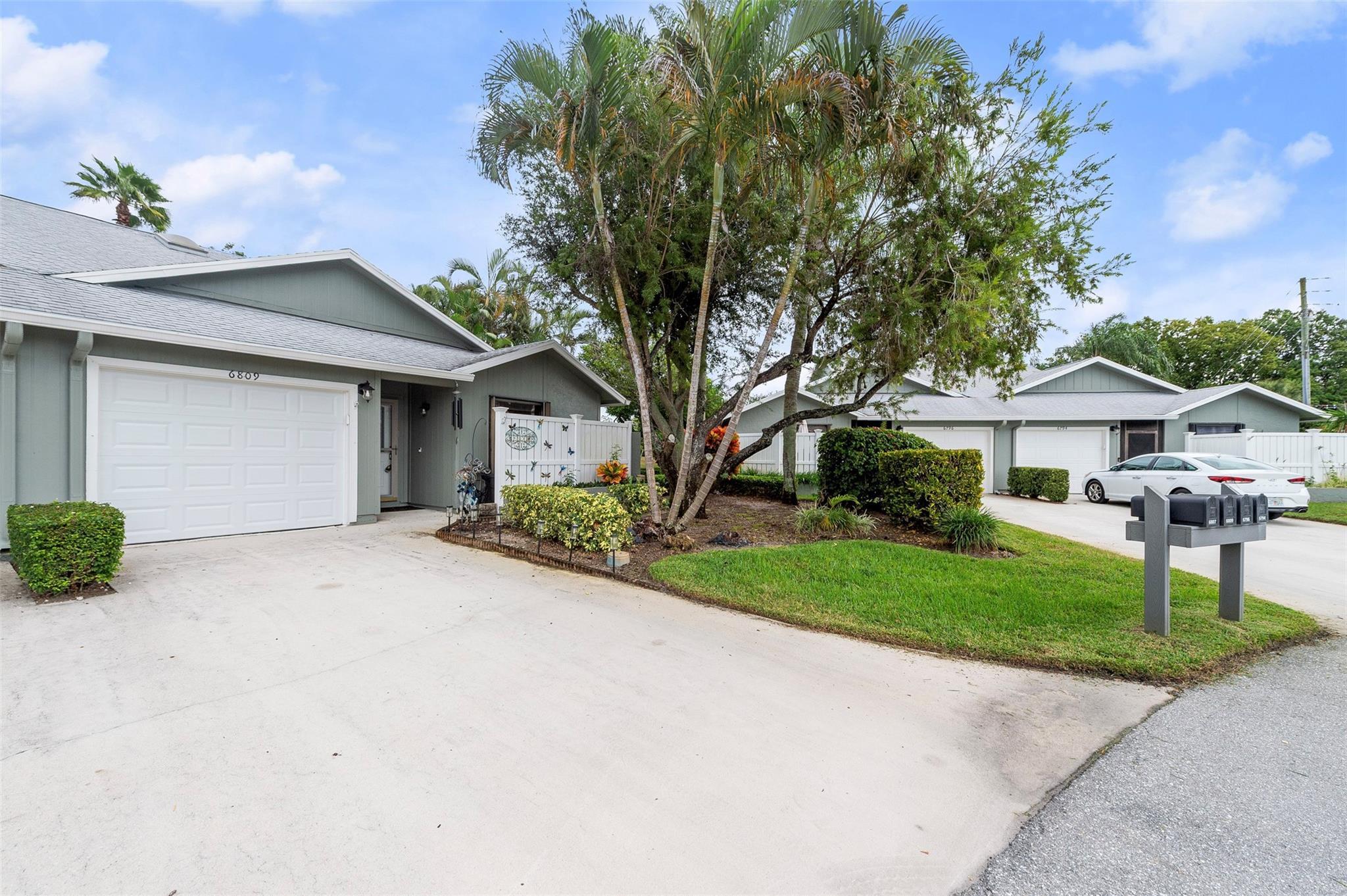 6809 SE Yorktown Drive, Hobe Sound, FL 33455, Hobe Sound - Photo 3