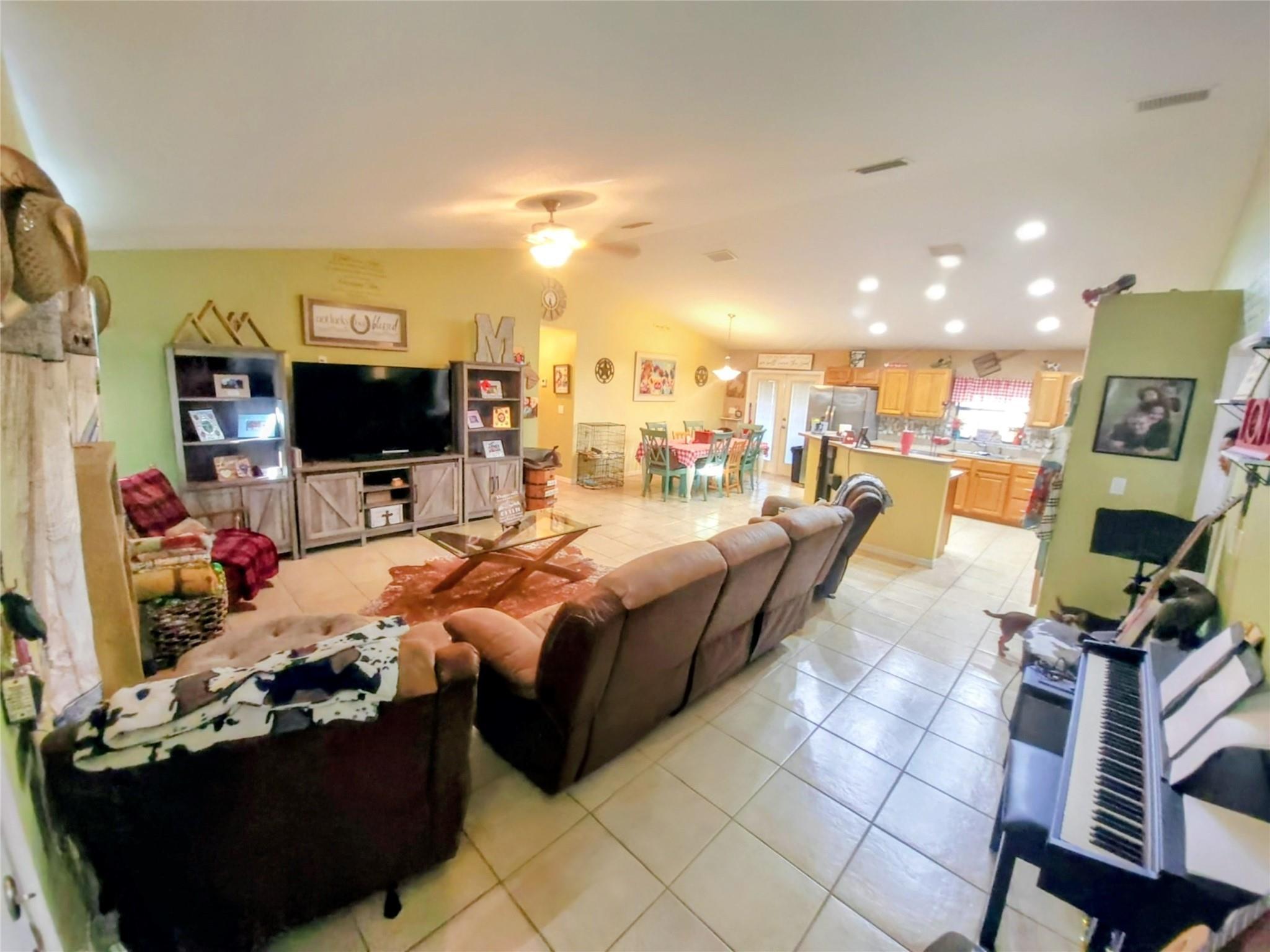 1153 Jerdik Drive, Moore Haven, FL 33471, Moore Haven - Photo 2