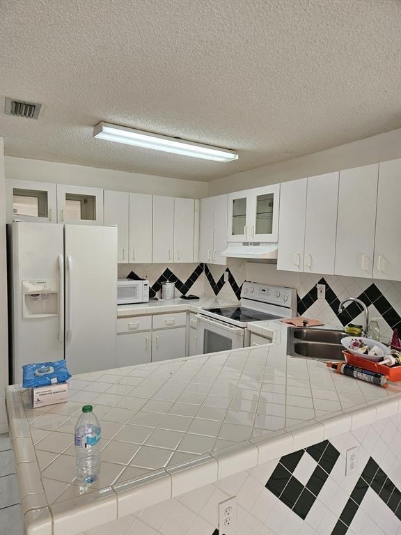 8851 NW 119th Street 1106-1, Hialeah, FL 33018, Hialeah - Photo 3