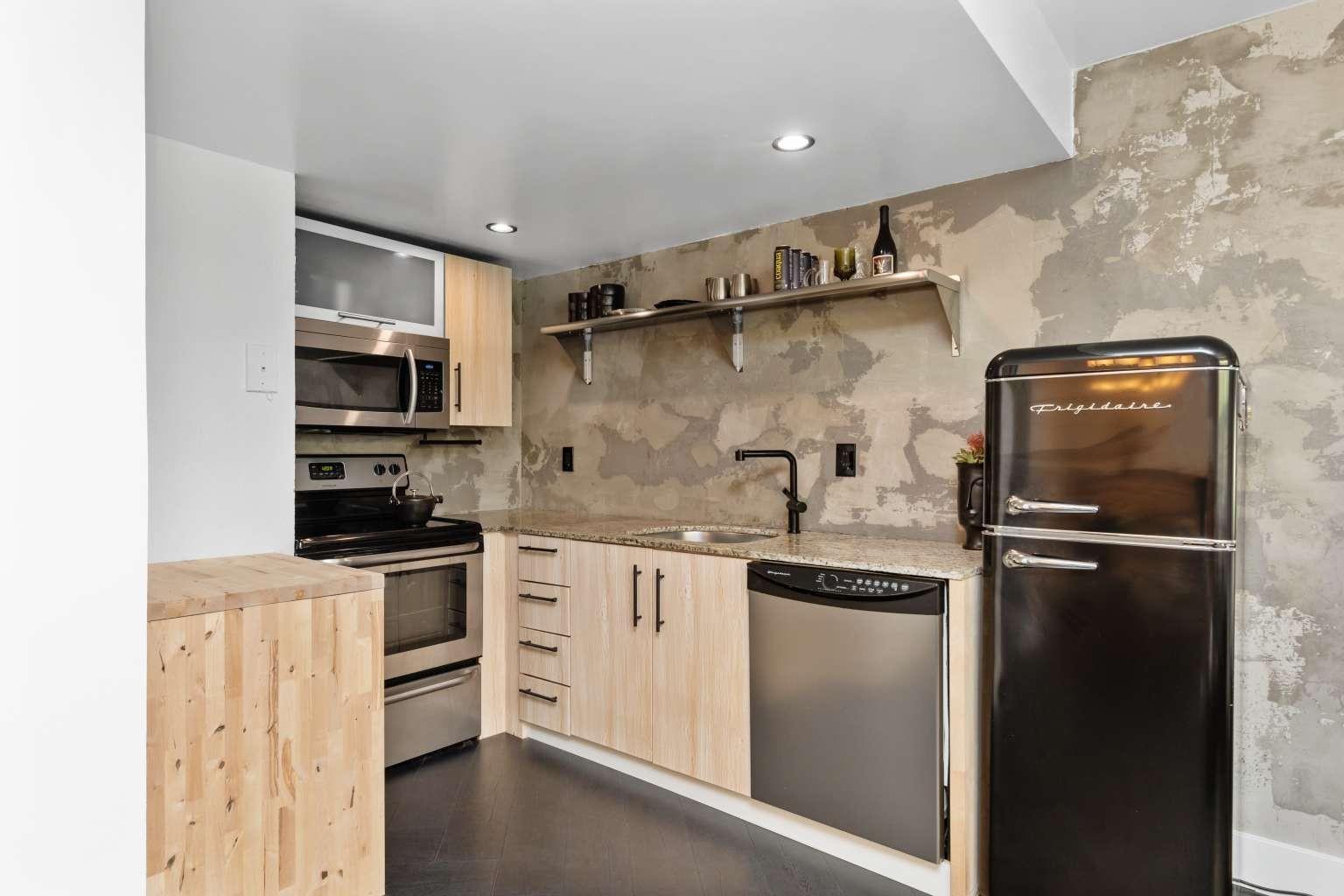651 NE 60th Street 22, Miami, FL 33137, Miami - Photo 3