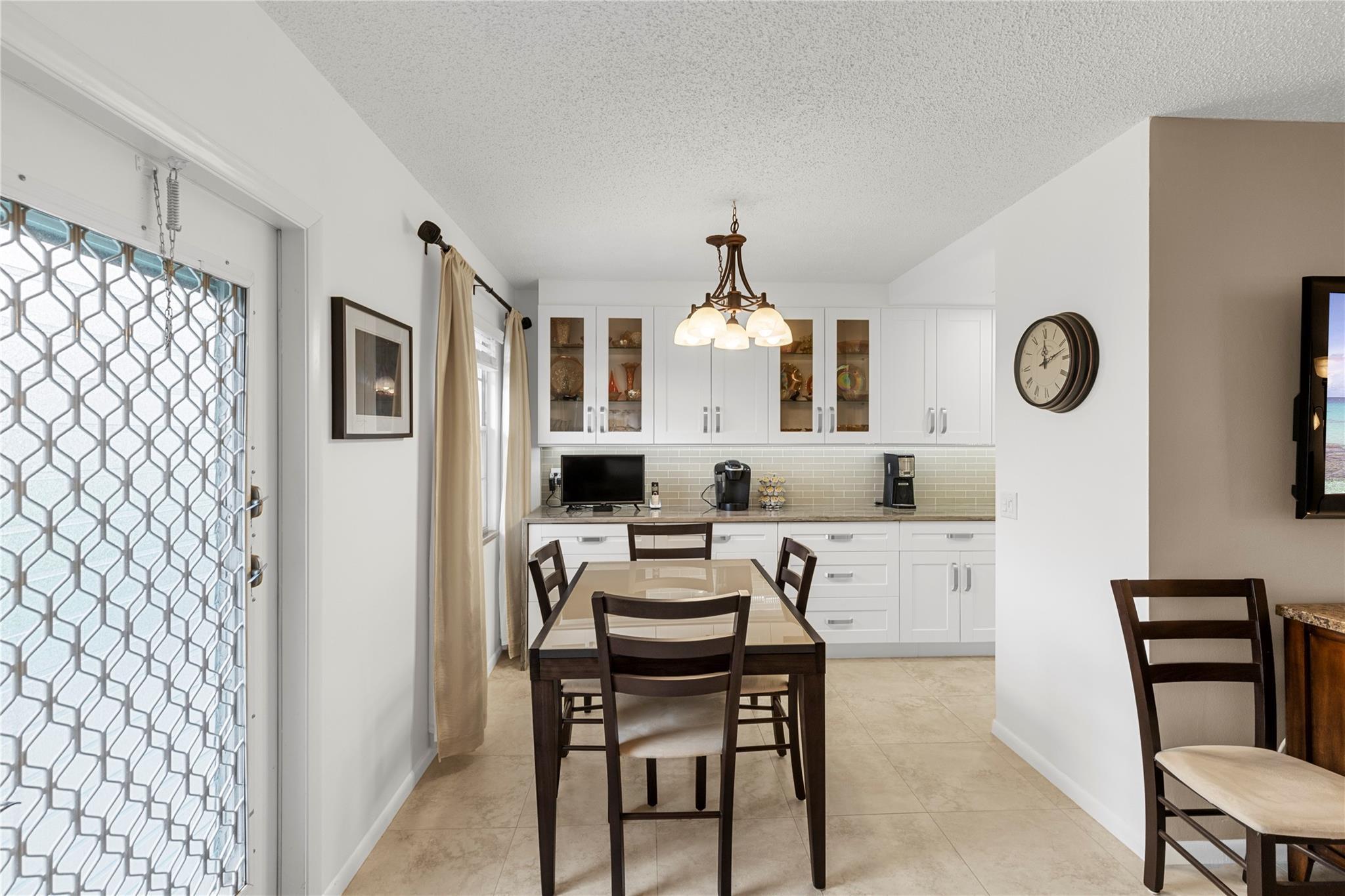 210 Oakridge 210, Deerfield Beach, FL 33442, Deerfield Beach - Photo 3