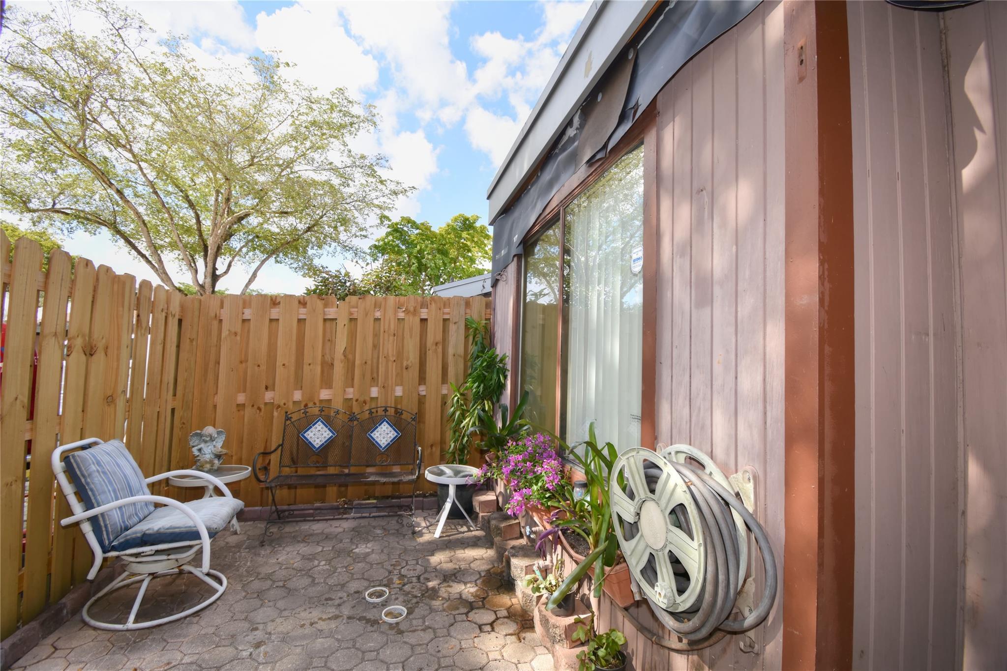1748 NW 74th Avenue 19, Plantation, FL 33313, Plantation - Photo 3