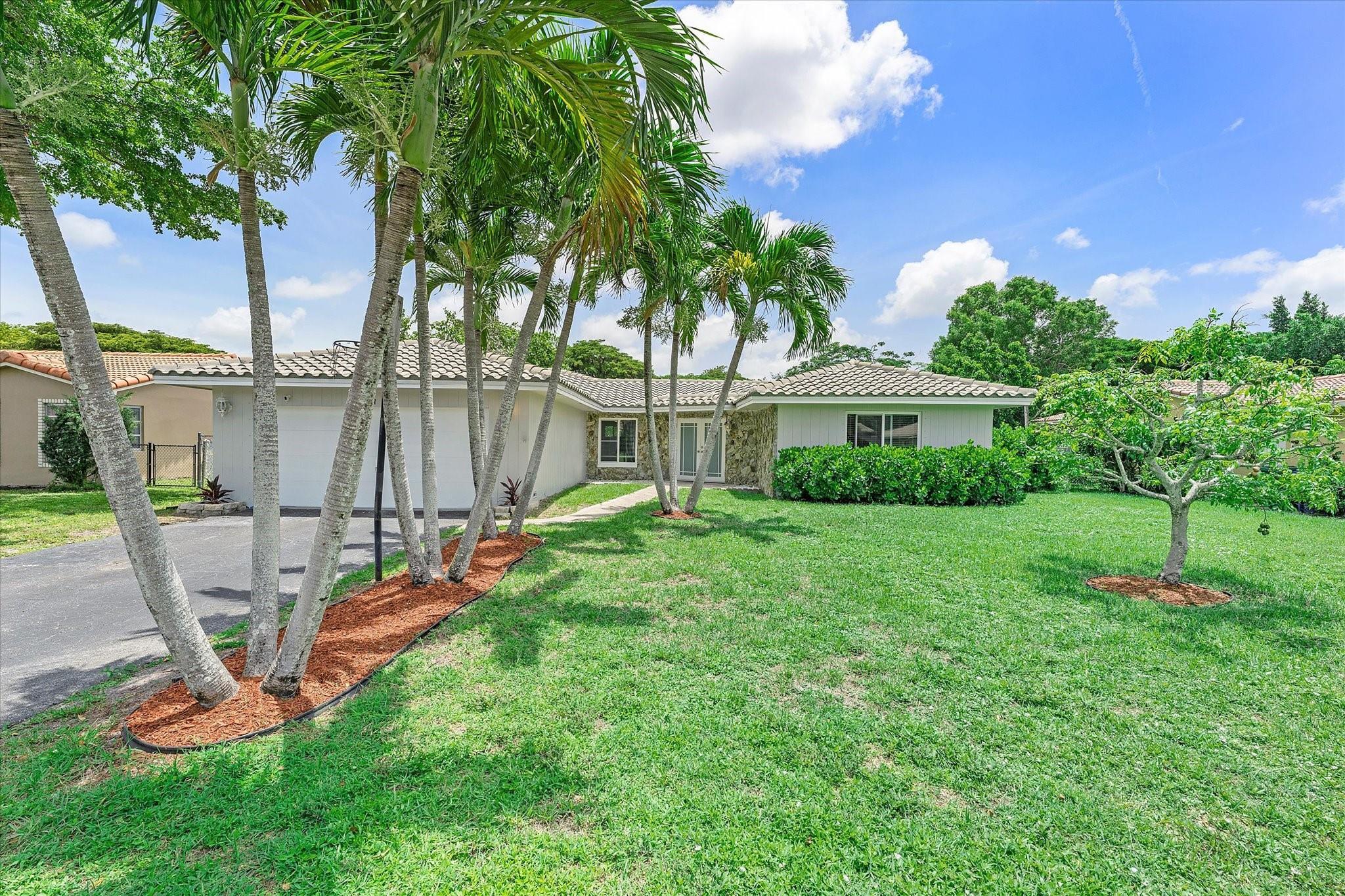 2757 NW 83rd Terrace, Coral Springs, FL 33065, Coral Springs - Photo 2