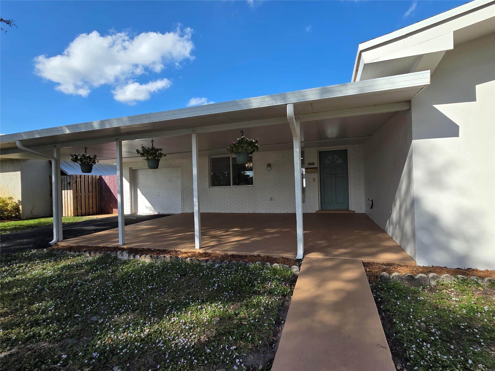 8571 NW 16th Street, Pembroke Pines, FL 33024, Pembroke Pines - Photo 2