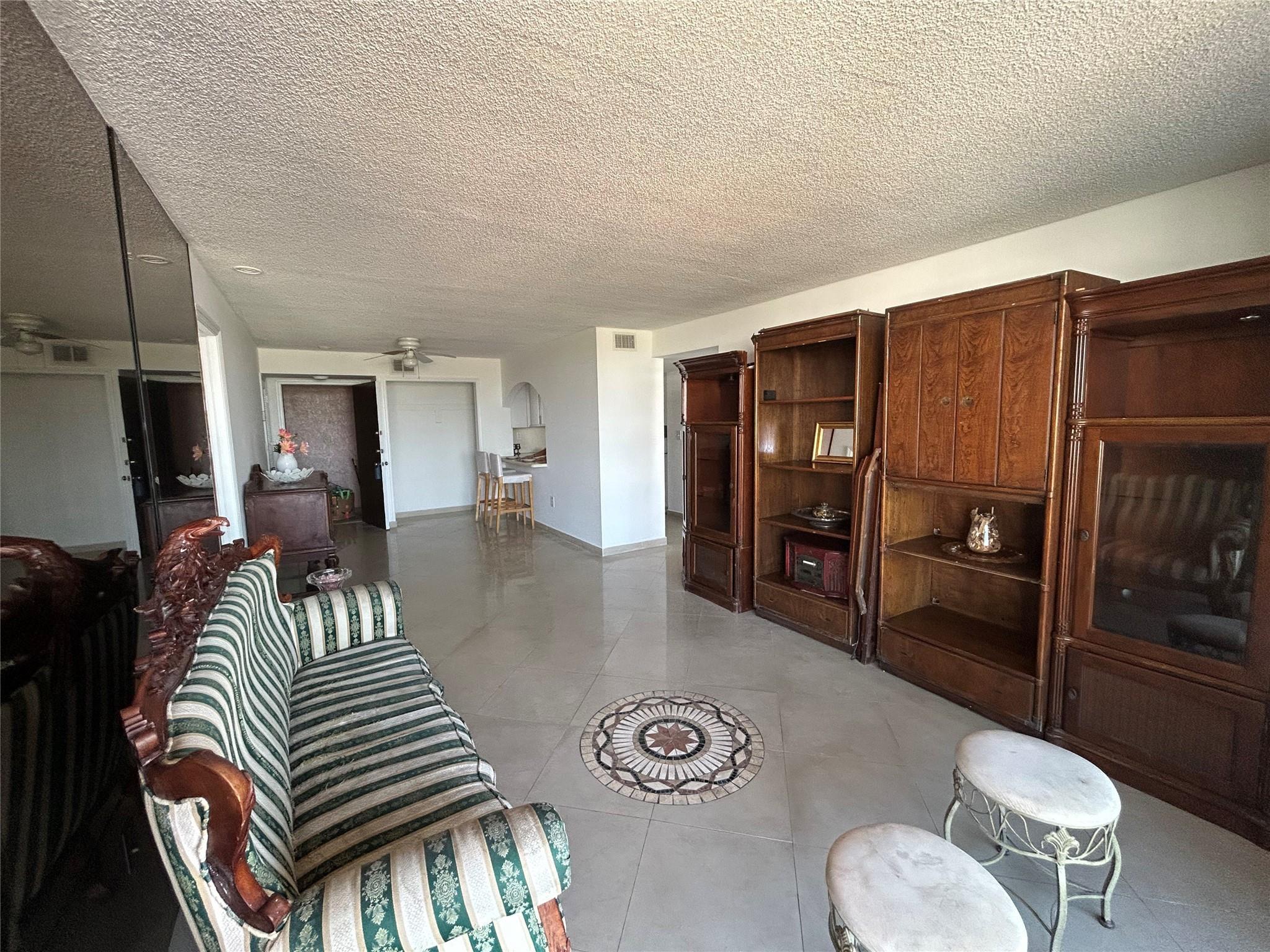 7040 Coral Way 501, Miami, FL 33155, Miami - Photo 3