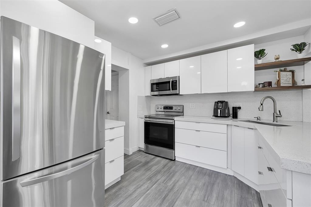2535 Sherman Street, Hollywood, FL 33020, Hollywood - Photo 2