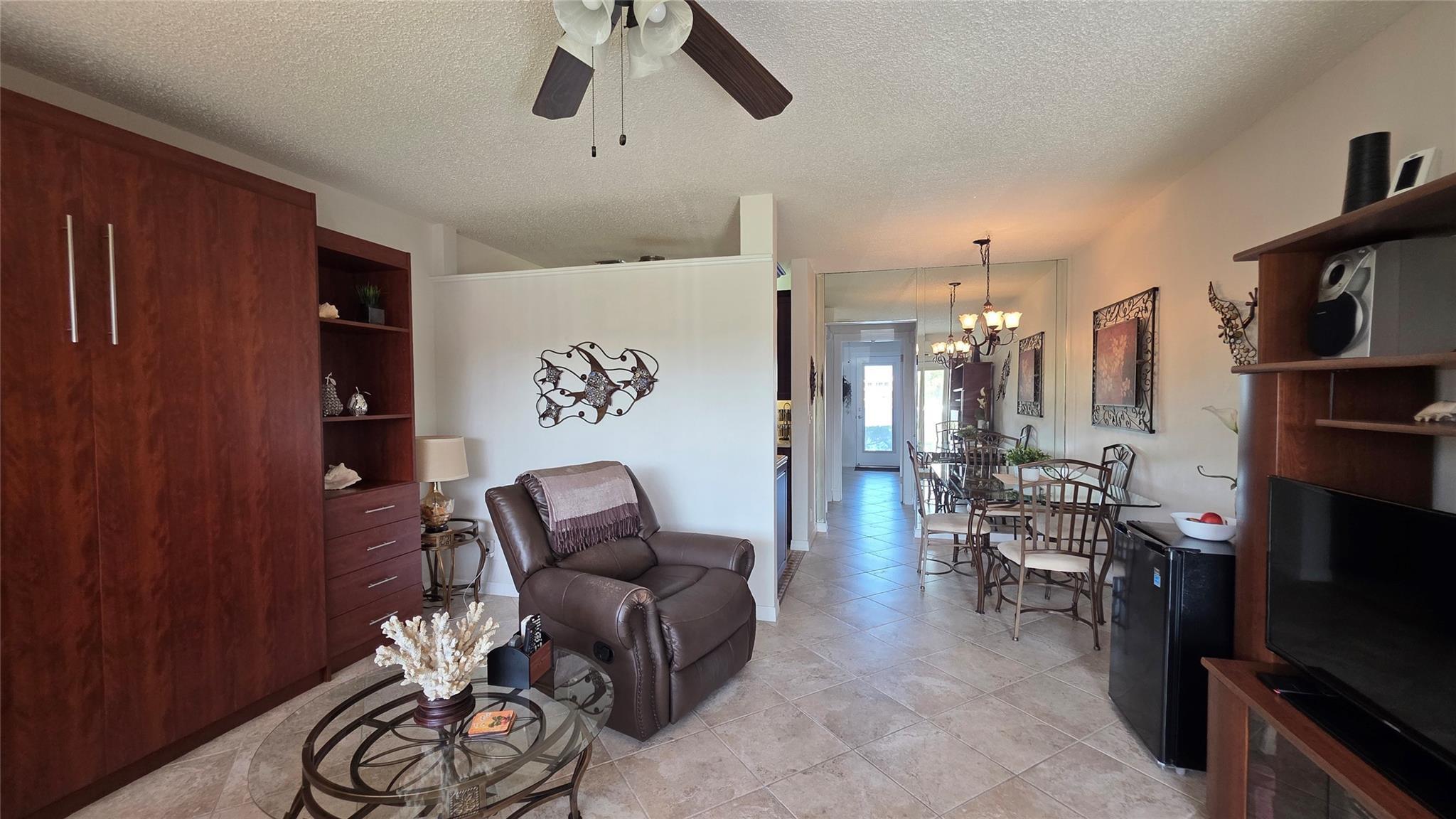 1030 SW 11th Street 5m, Hallandale Beach, FL 33009, Hallandale Beach - Photo 5