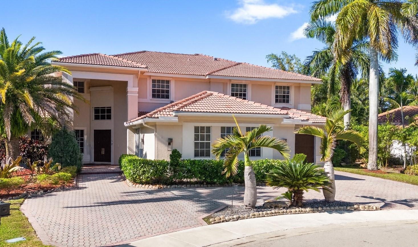 1585 Victoria Isle Way, Weston, FL 33327, Weston - Photo 4