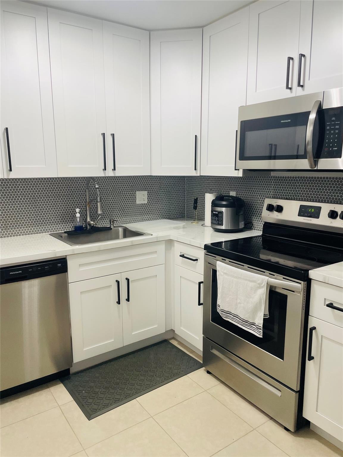 8745 Shadow Wood Boulevard 105, Coral Springs, FL 33071, Coral Springs