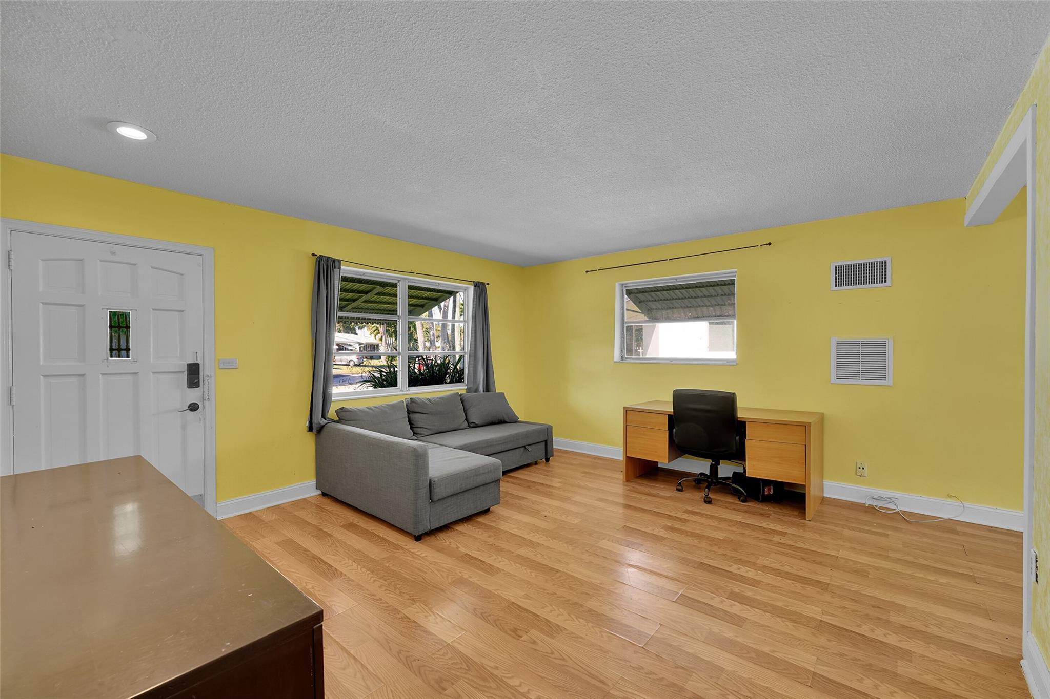 2704 NW 48th Street, Fort Lauderdale, FL 33309, Fort Lauderdale - Photo 5