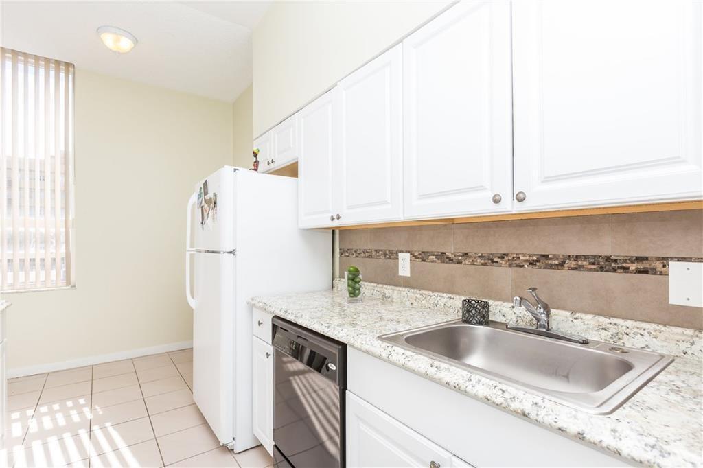 326 Harrison Street 302a, Hollywood, FL 33019, Hollywood - Photo 5
