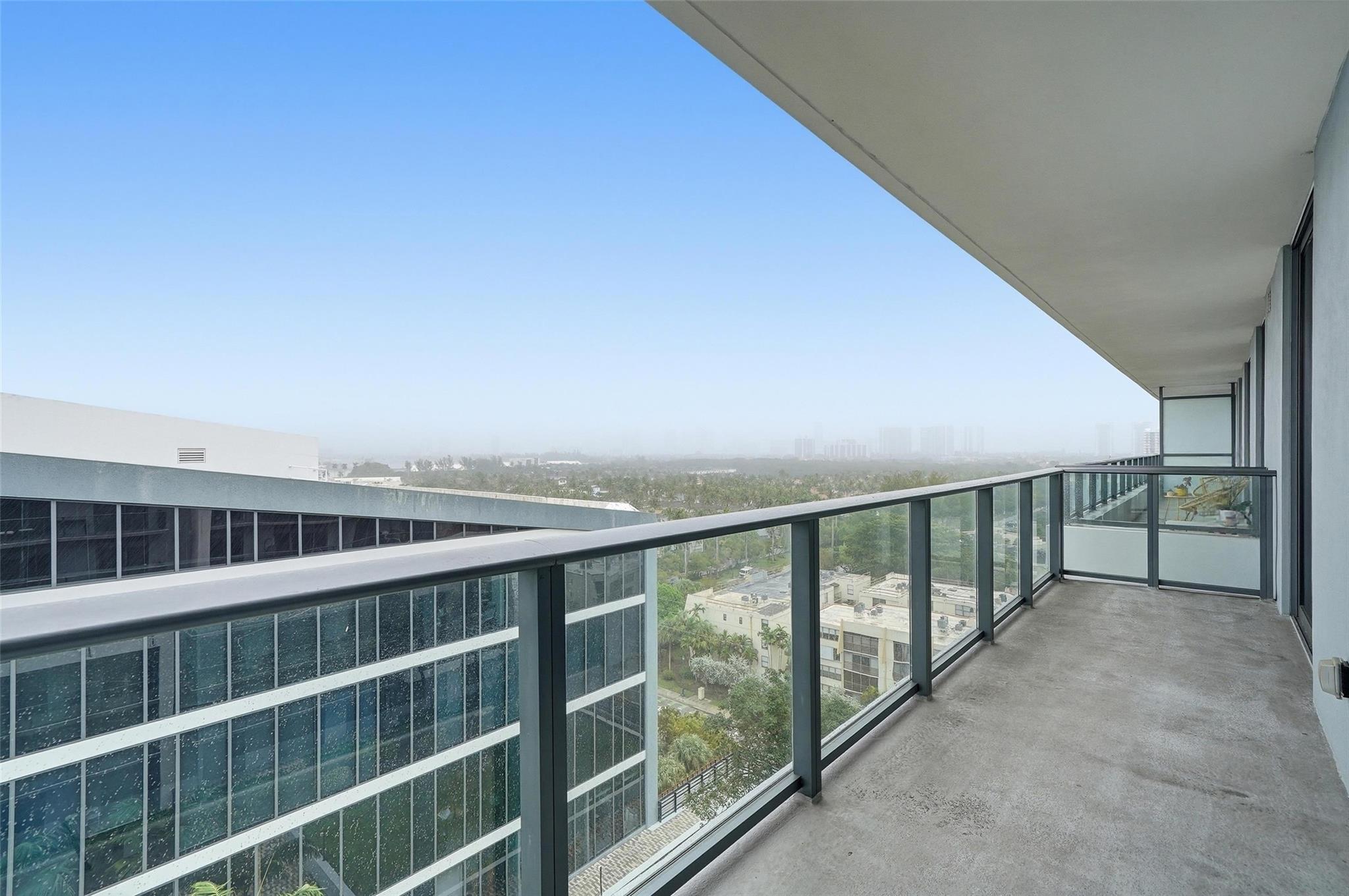 2960 NE 207th Street 1108, Miami, FL 33180, Miami - Photo 3