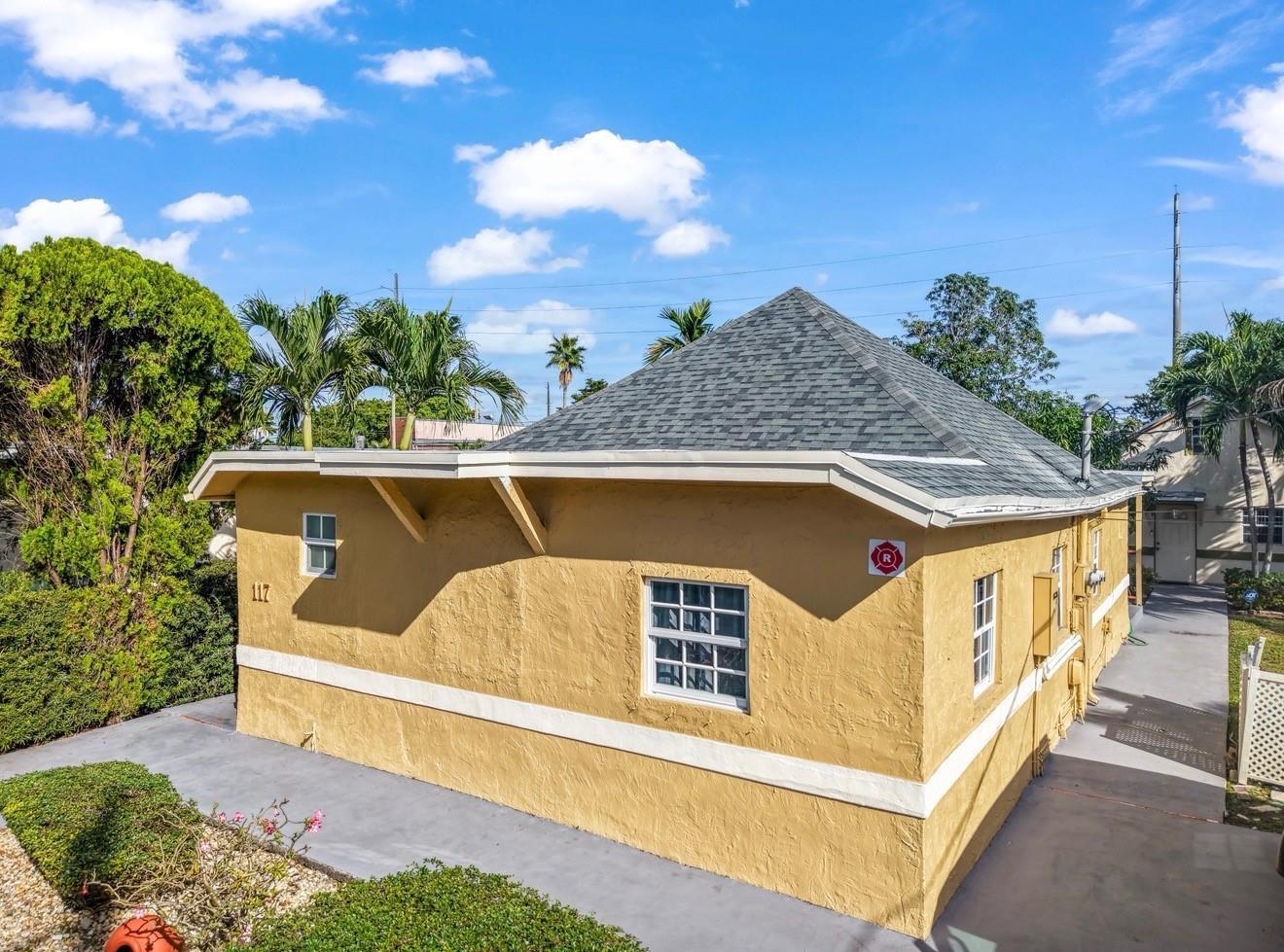 117 SW 1st Avenue, Hallandale Beach, FL 33009, Hallandale Beach - Photo 2