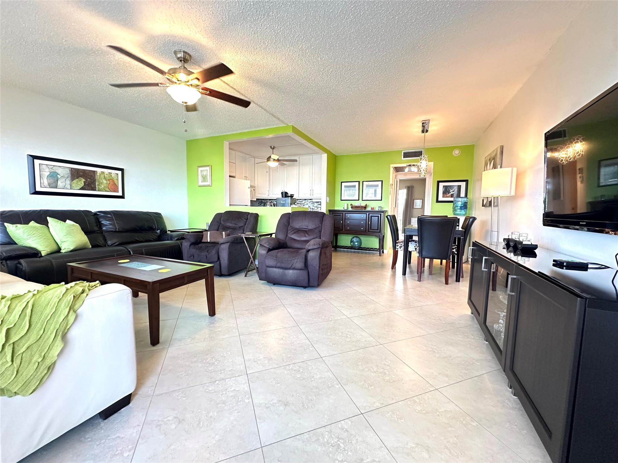 4115 Cambridge 4115, Deerfield Beach, FL 33442, Deerfield Beach - Photo 2