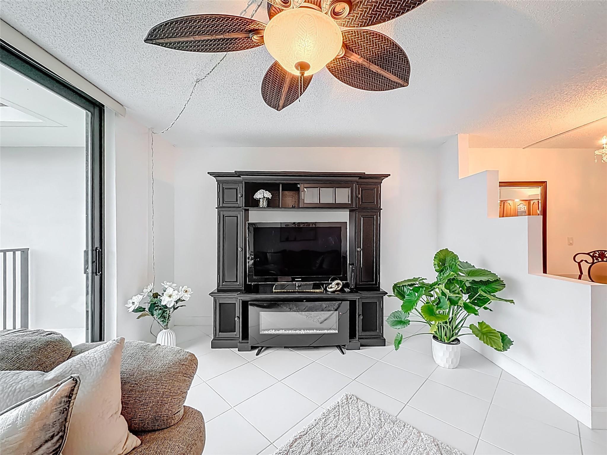 1101 River Reach Drive 502, Fort Lauderdale, FL 33315, Fort Lauderdale - Photo 5