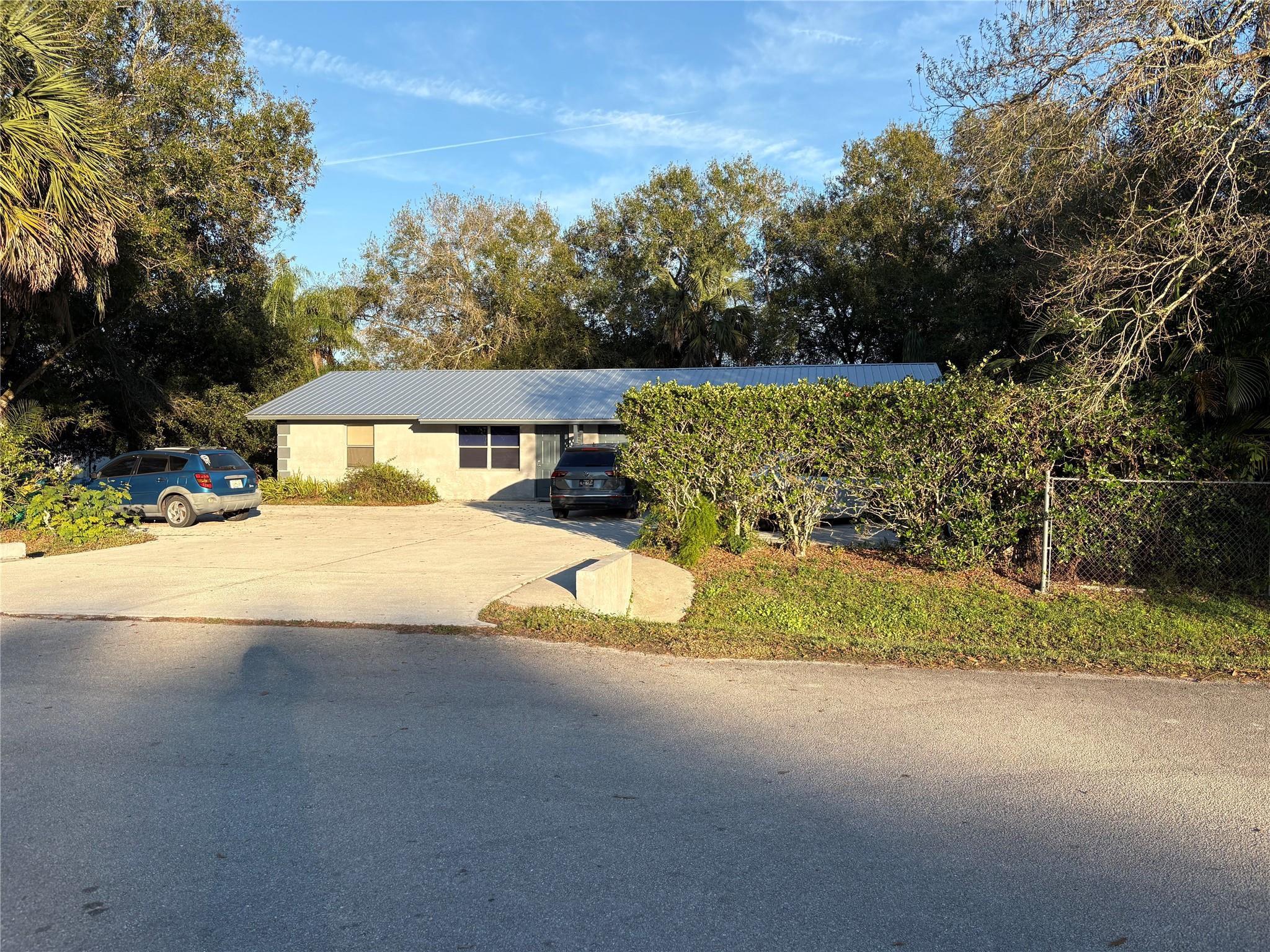 540 NW 24th Avenue, Okeechobee, FL 34972, Okeechobee - Photo 3