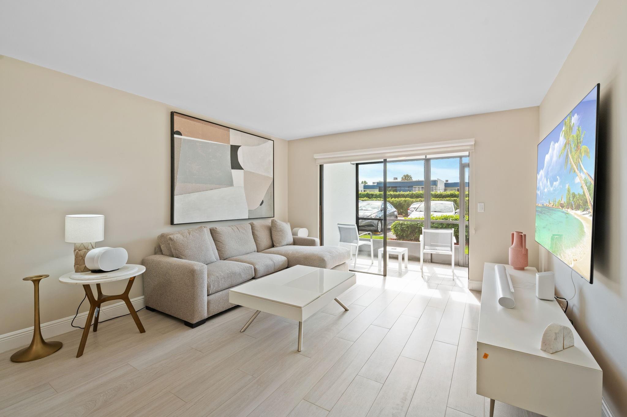 15451 Pembridge Drive 206, Delray Beach, FL 33484, Delray Beach - Photo 4