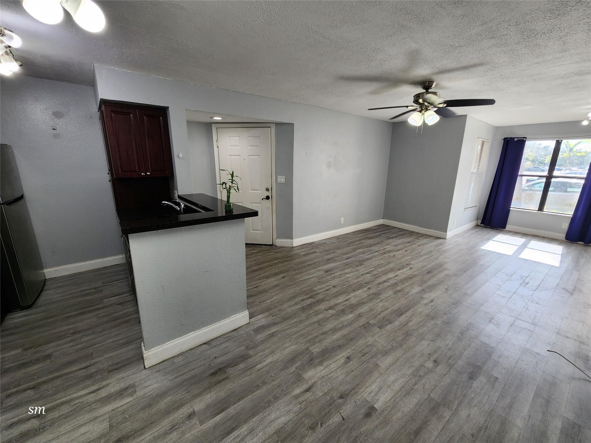 2736 S University Drive 1101, Davie, FL 33328, Davie