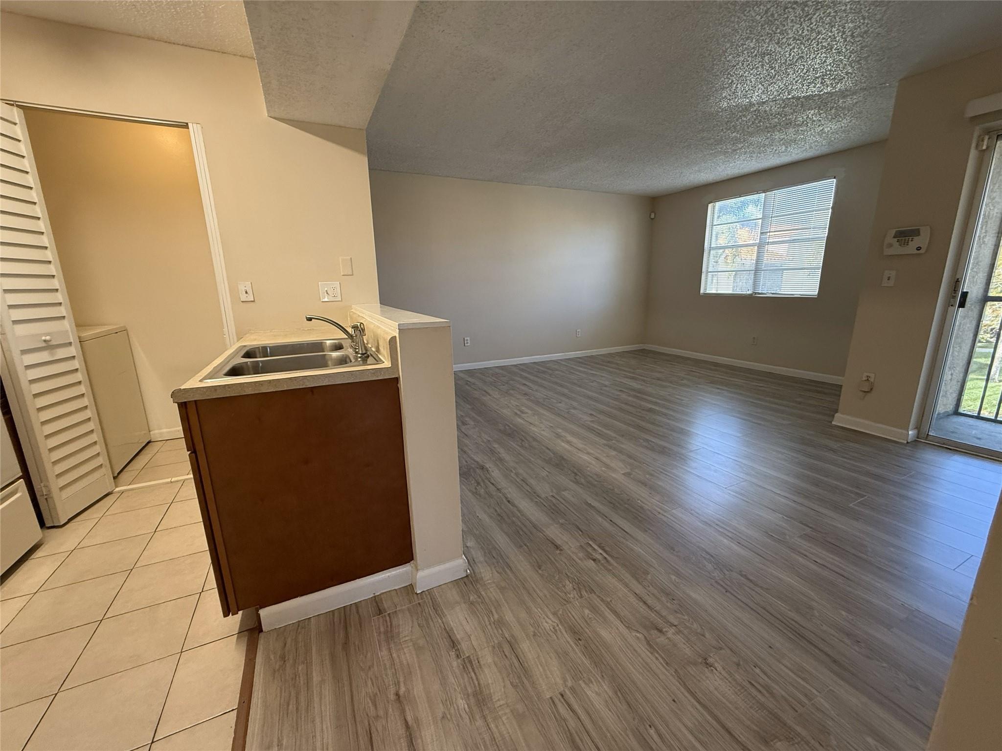 1253 SW 46th Avenue 1616, Pompano Beach, FL 33069, Pompano Beach - Photo 4