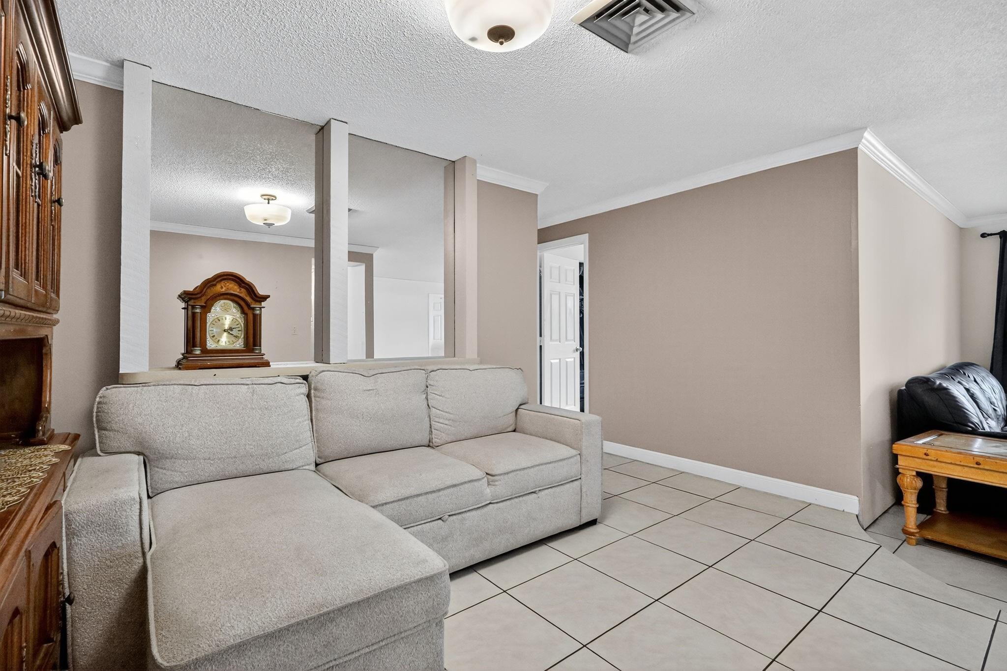 1910 SW 98th Terrace, Miramar, FL 33025, Miramar - Photo 5