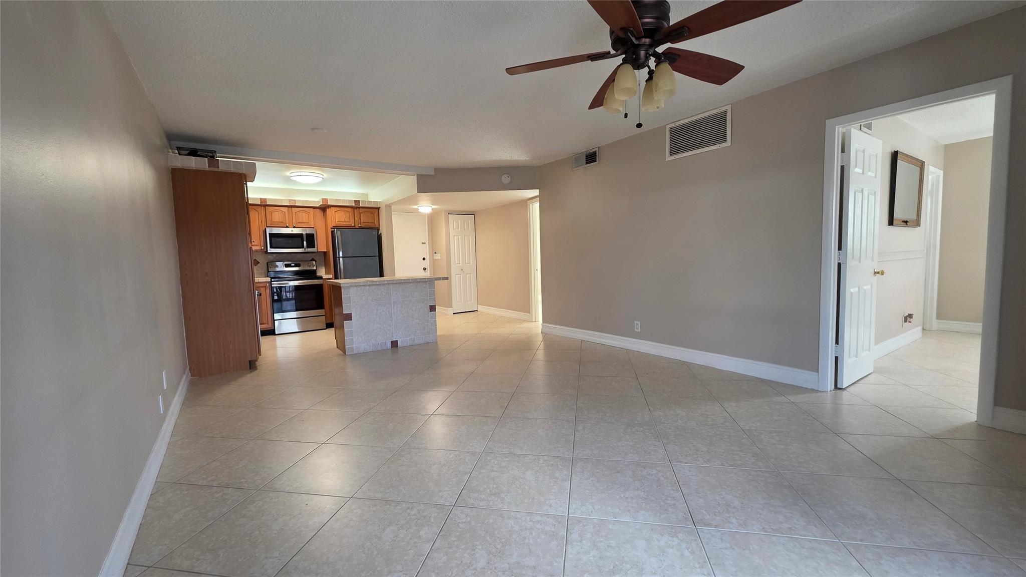 253 S Cypress Road 225, Pompano Beach, FL 33060, Pompano Beach - Photo 4