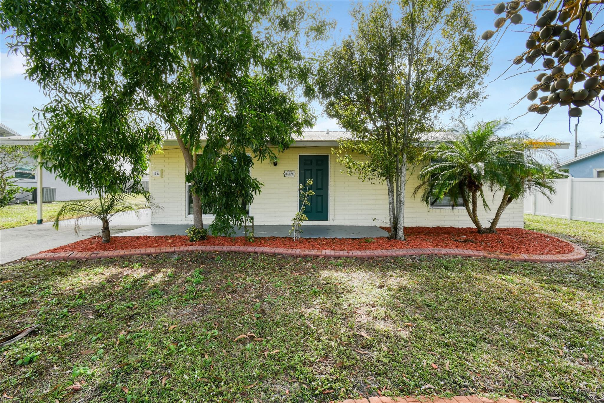 118 SW Ray Avenue, Port St. Lucie, FL 34983, Port St. Lucie - Photo 2