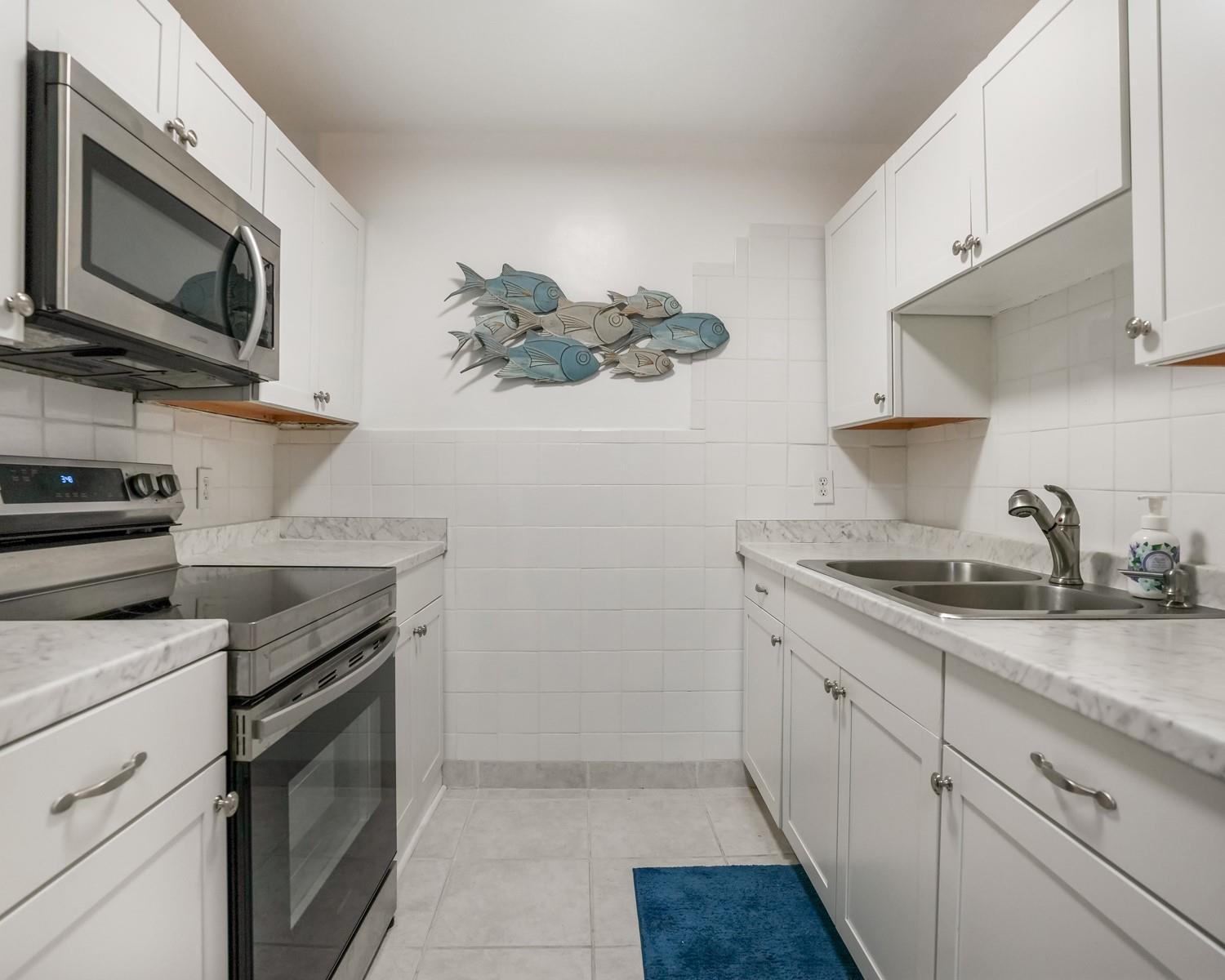 , Hallandale Beach - Photo 2