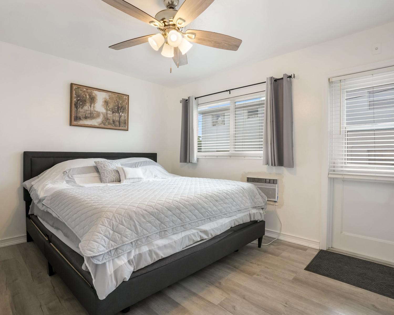 , Hallandale Beach - Photo 4