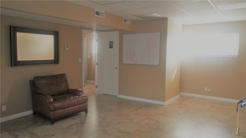 27 SE 24 Avenue 2, Pompano Beach, FL 33062, Pompano Beach - Photo 2