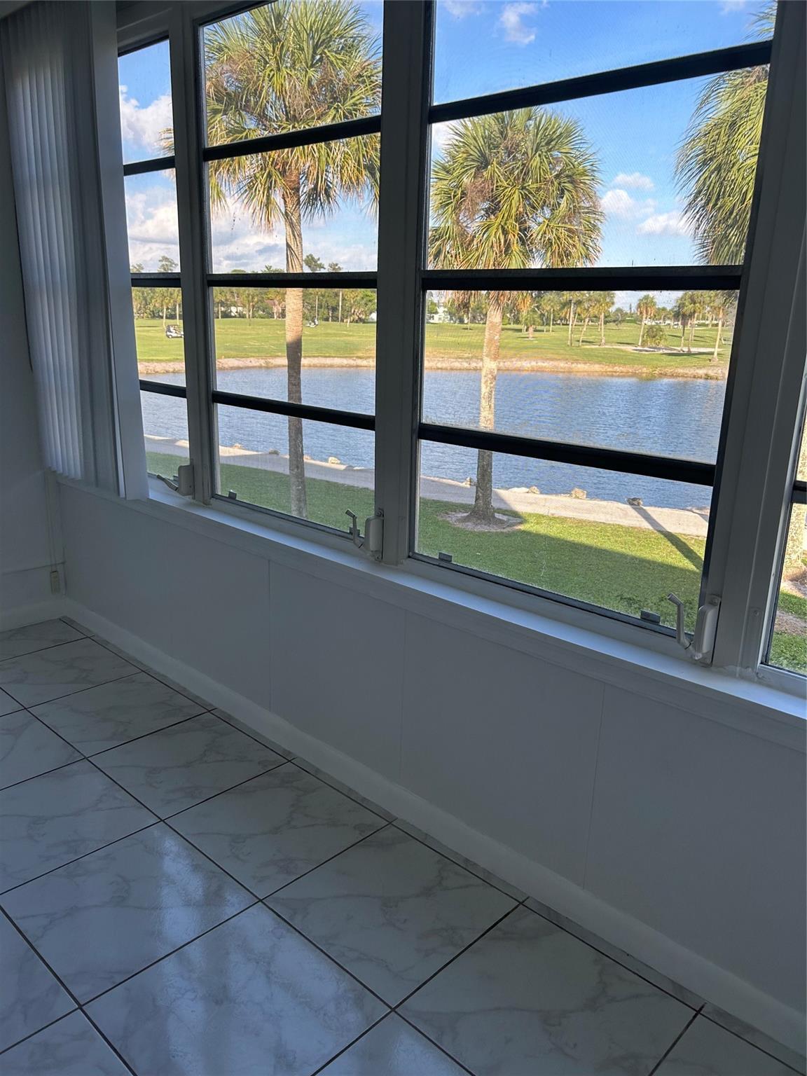 7807 Golf Circle Drive 205, Margate, FL 33063, Margate - Photo 5