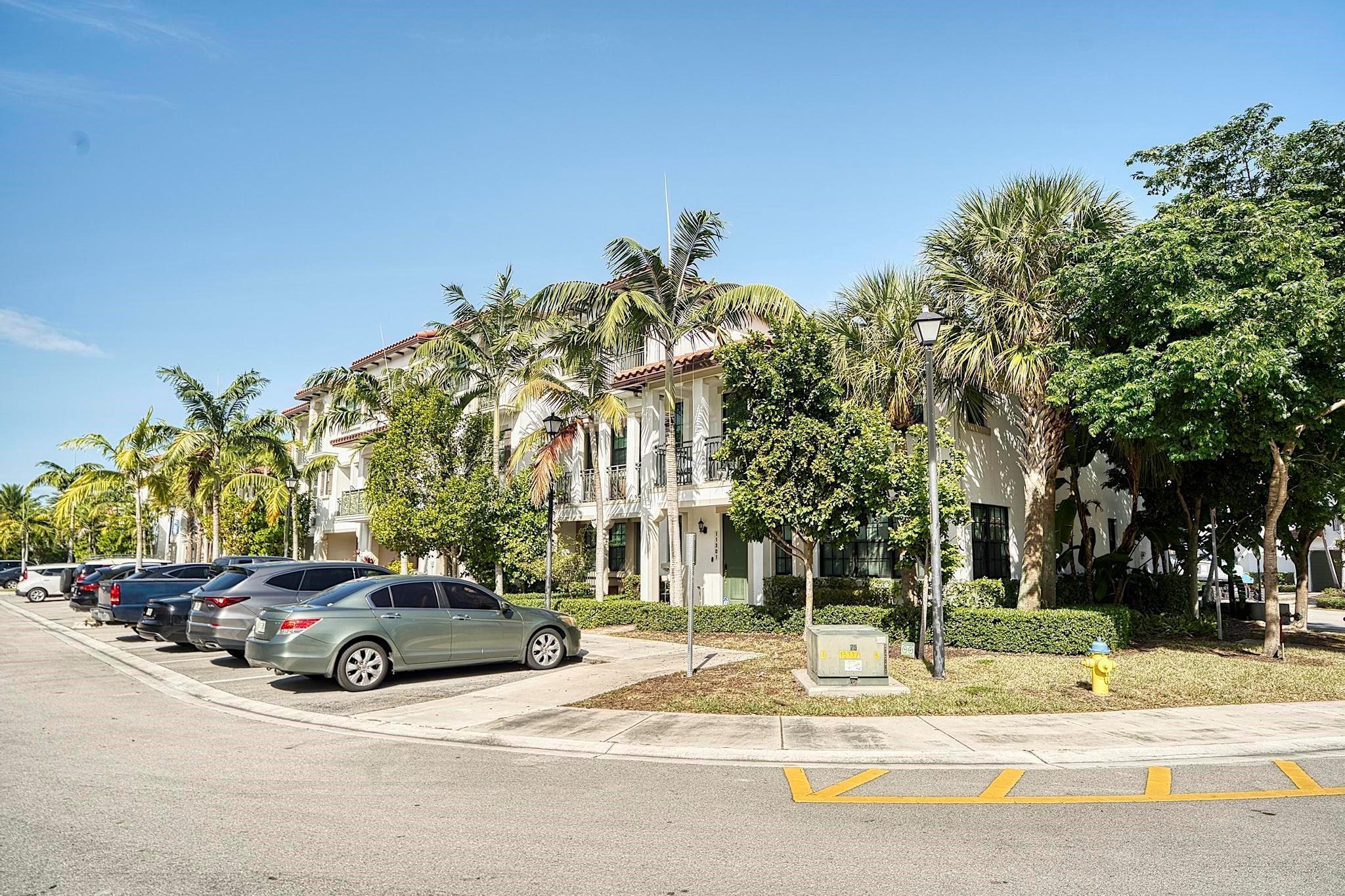 11303 SW 15th Street, Pembroke Pines, FL 33025, Pembroke Pines - Photo 3