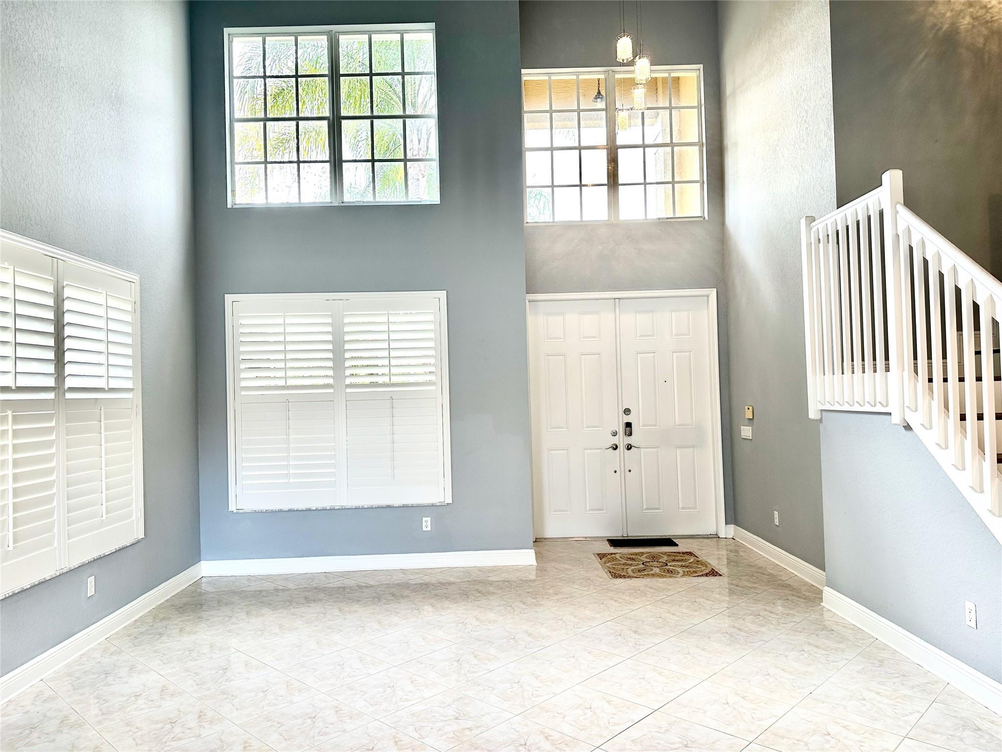 1886 SW Grey Falcon Cir Circle SW, Vero Beach, FL 32962, Vero Beach - Photo 5