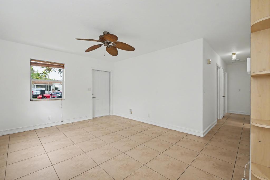 2530 Mckinley Street, Hollywood, FL 33020, Hollywood - Photo 2