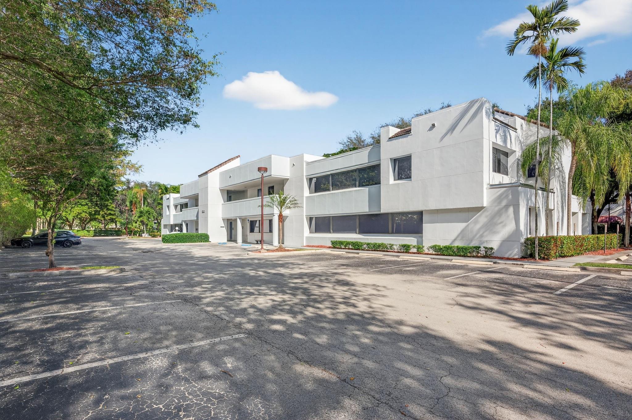 1500 NW 10th Avenue 201, Boca Raton, FL 33486, Boca Raton - Photo 2