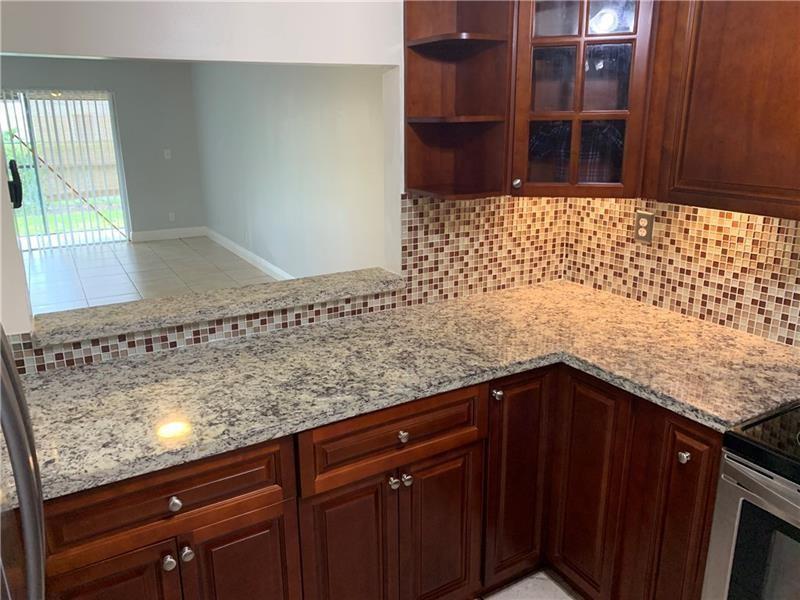 2830 Riverside Drive 102, Coral Springs, FL 33065, Coral Springs - Photo 5