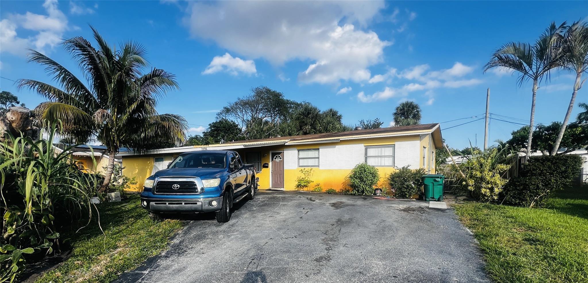 , Lauderhill - Photo 3