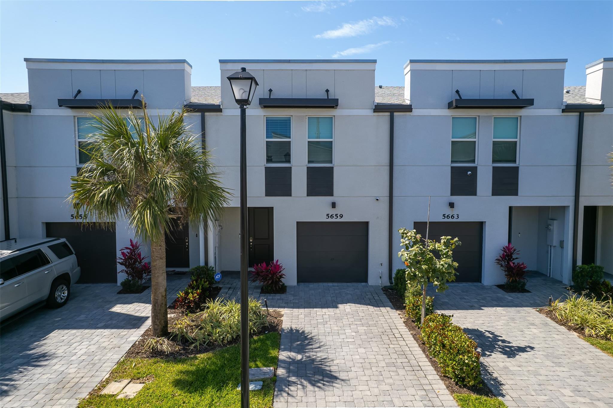 5659 Enclave Drive, Mangonia Park, FL 33407, Mangonia Park - Photo 2