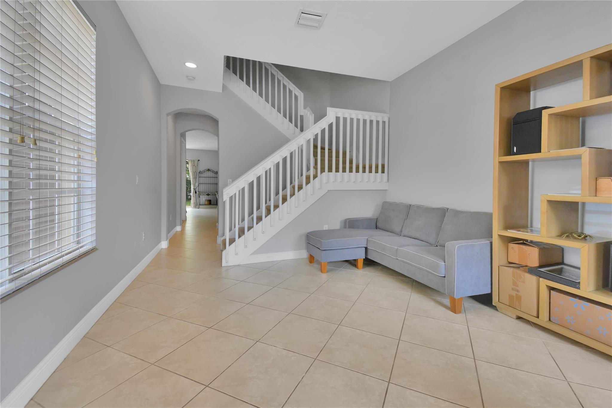 6927 Julia Gardens Drive, Coconut Creek, FL 33073, Coconut Creek - Photo 5